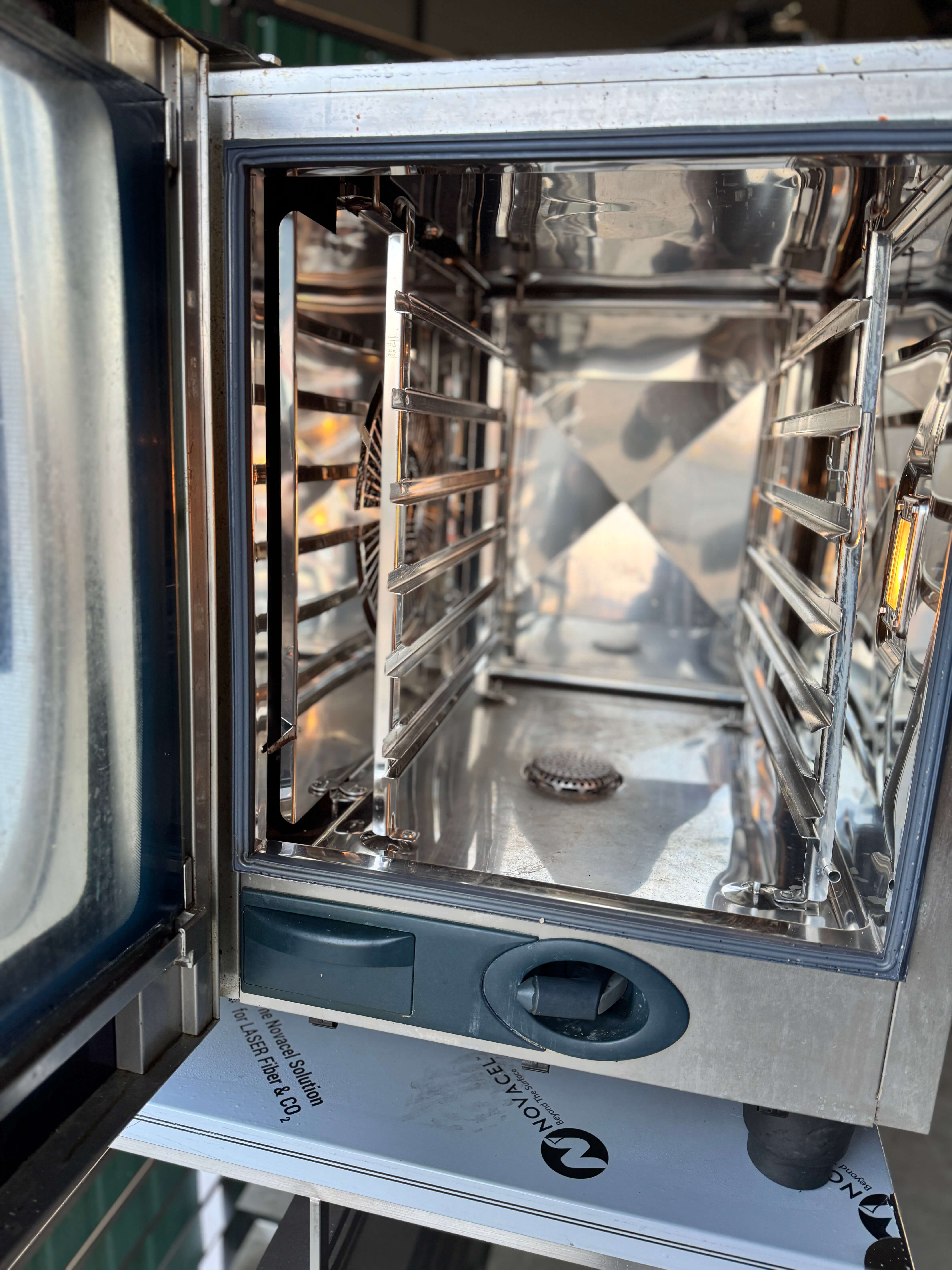 Cuptor gastronomic  profesional Rational SCC gaz