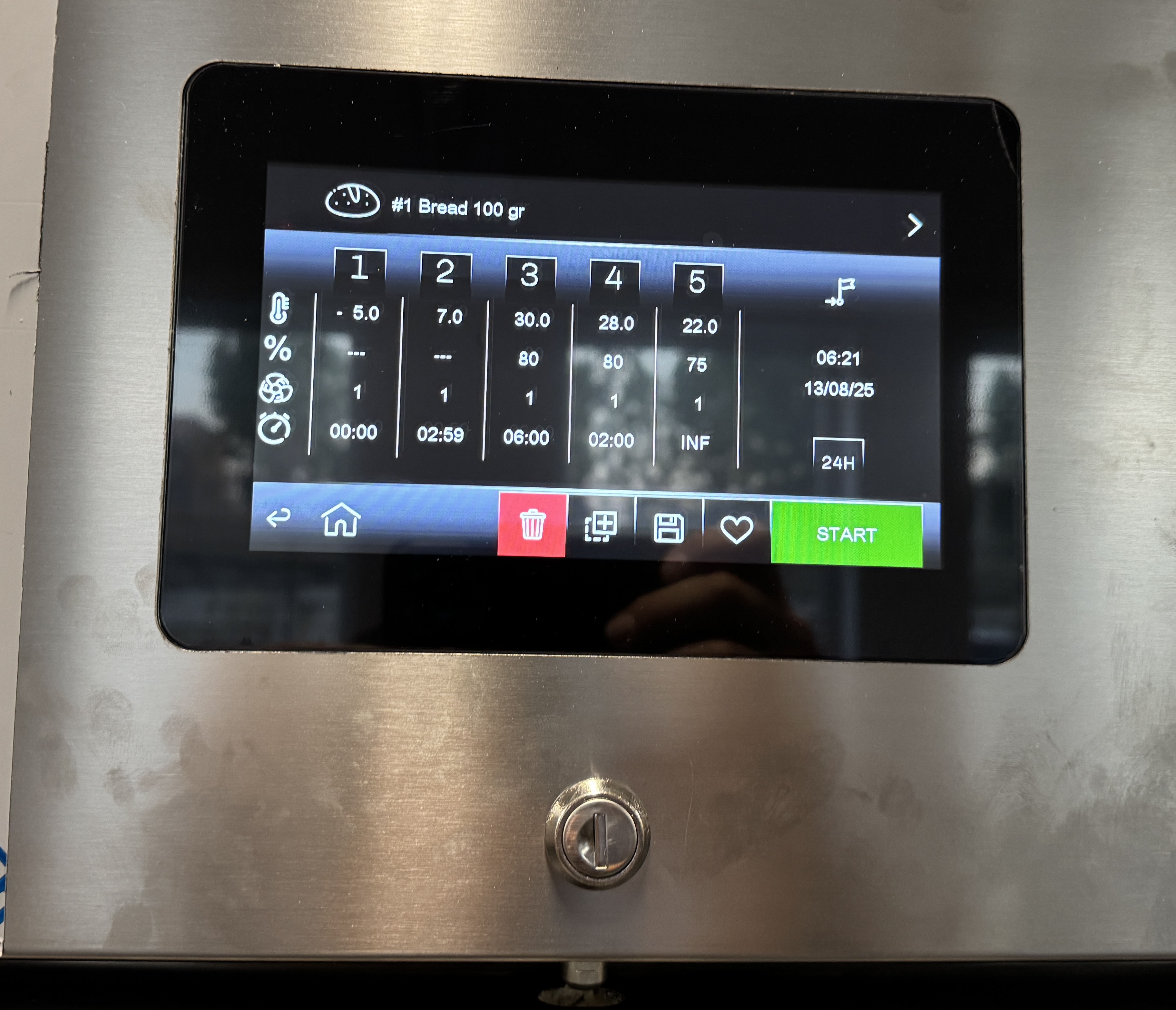 Frigider-dospitor multifunctional automat pentru patiserie