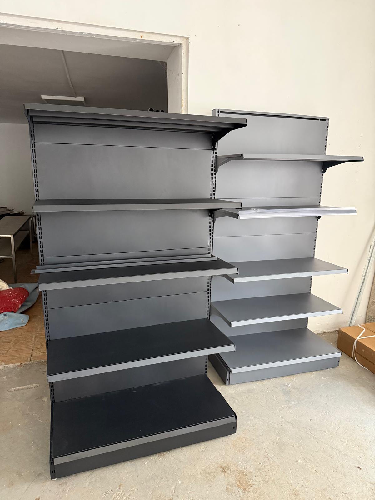 Rafturi metalice depozitare magazine-supermarket