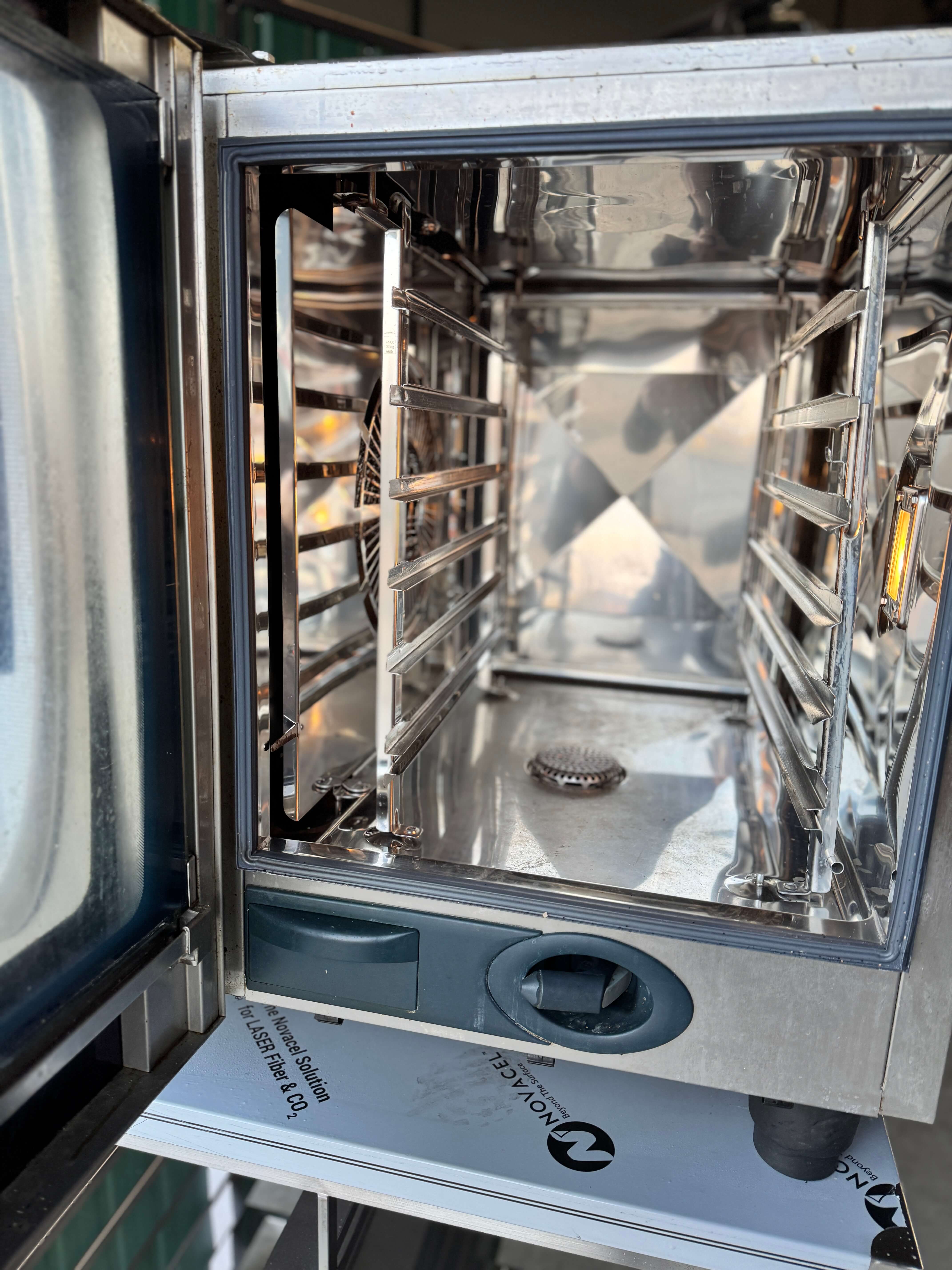 Cuptor gastronomic  profesional Rational SCC gaz