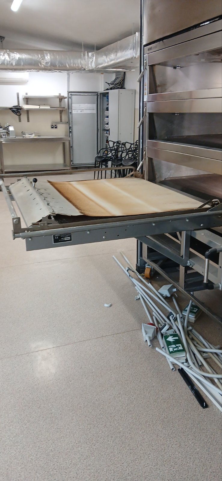 Incarcator manual cuptor MIWE CONDO