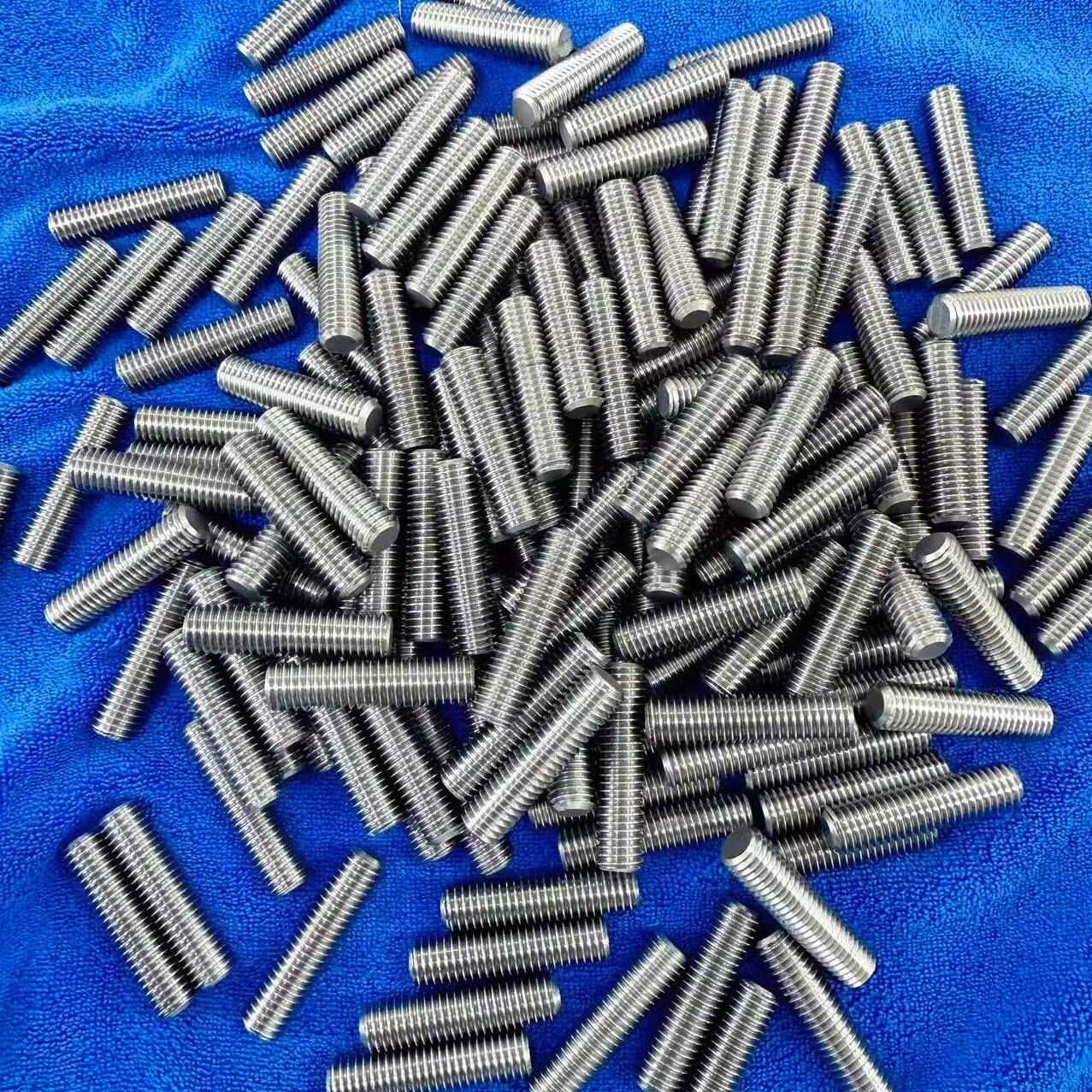 Precision Small-Size Molybdenum Screws | Small Vacuum Lab Furnace High Temp Fasteners | ZSWMO