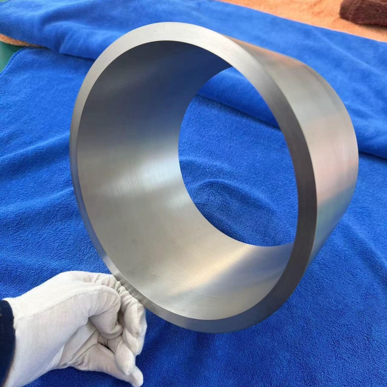Custom Machined Molybdenum Crucible | High-Precision Crucible for High-Temp Applications