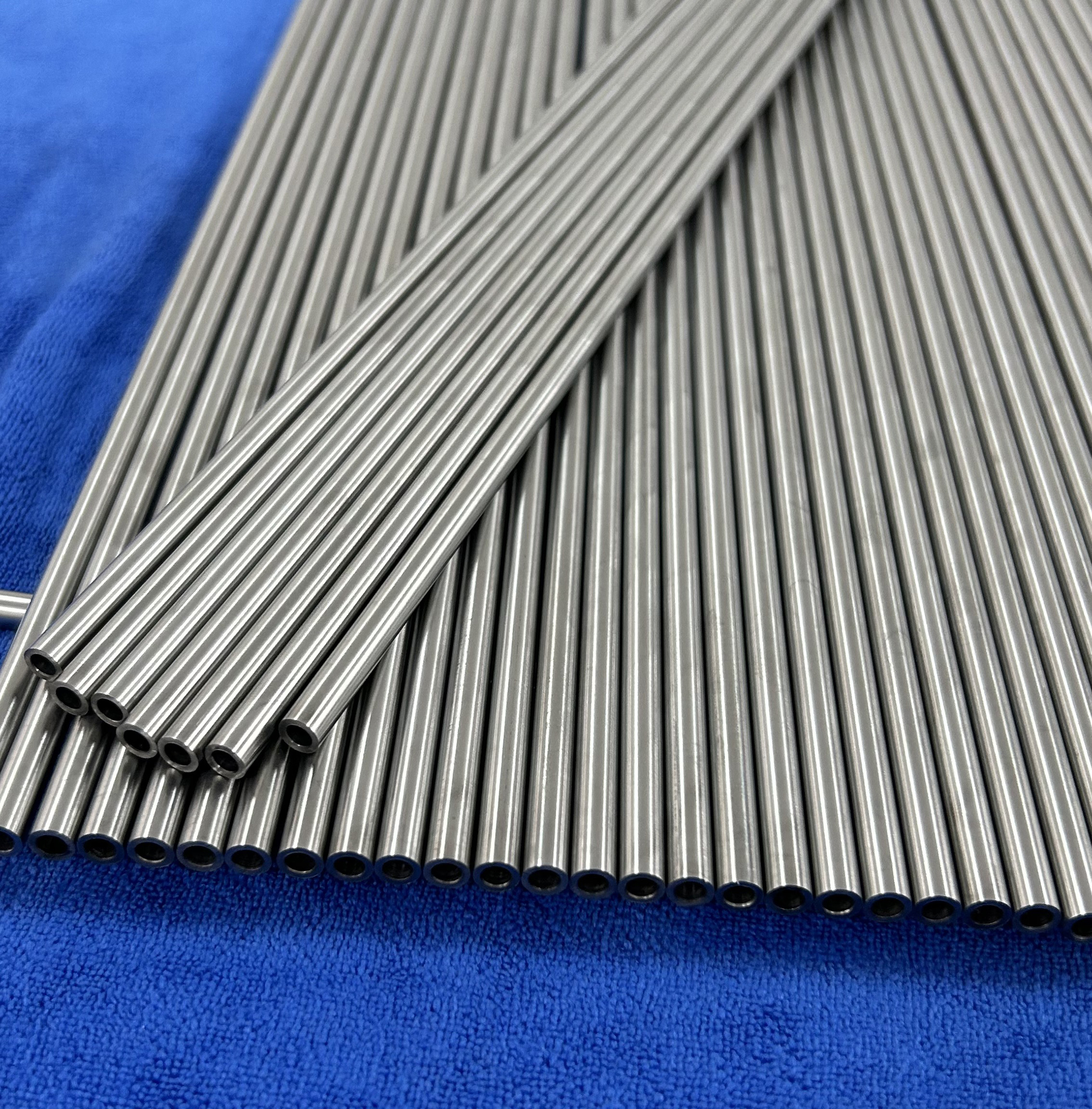 Molybdenum Tube Processing, Tungsten-Rhenium Thermocouple Protection Tube, Molybdenum Wave Tube: Source Manufacturer, High Temperature Resistance Up to 1800℃