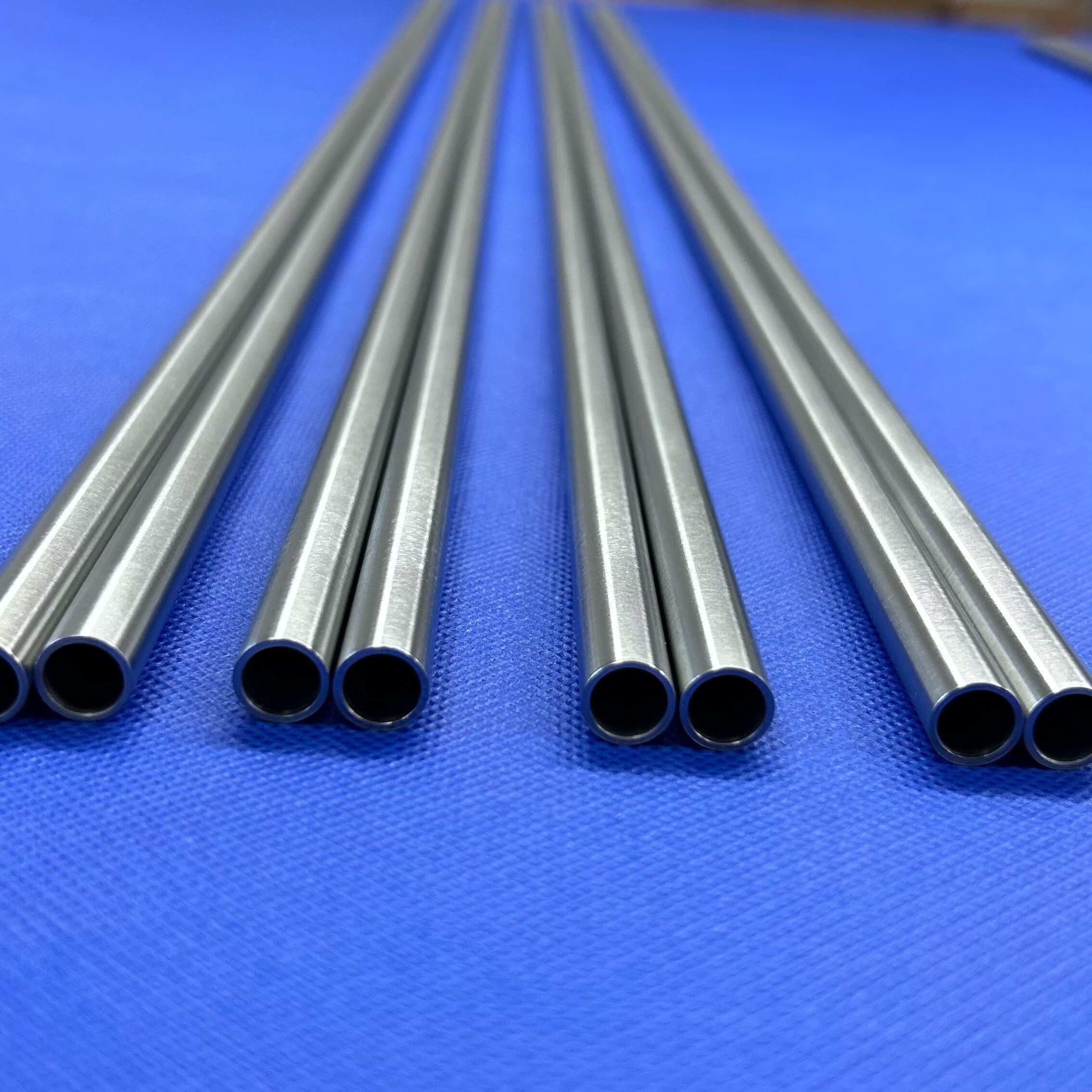 Custom Molybdenum Tubes | Tungsten-Rhenium Thermocouple Protection Tubes, 1800℃ High Temperature Resistance