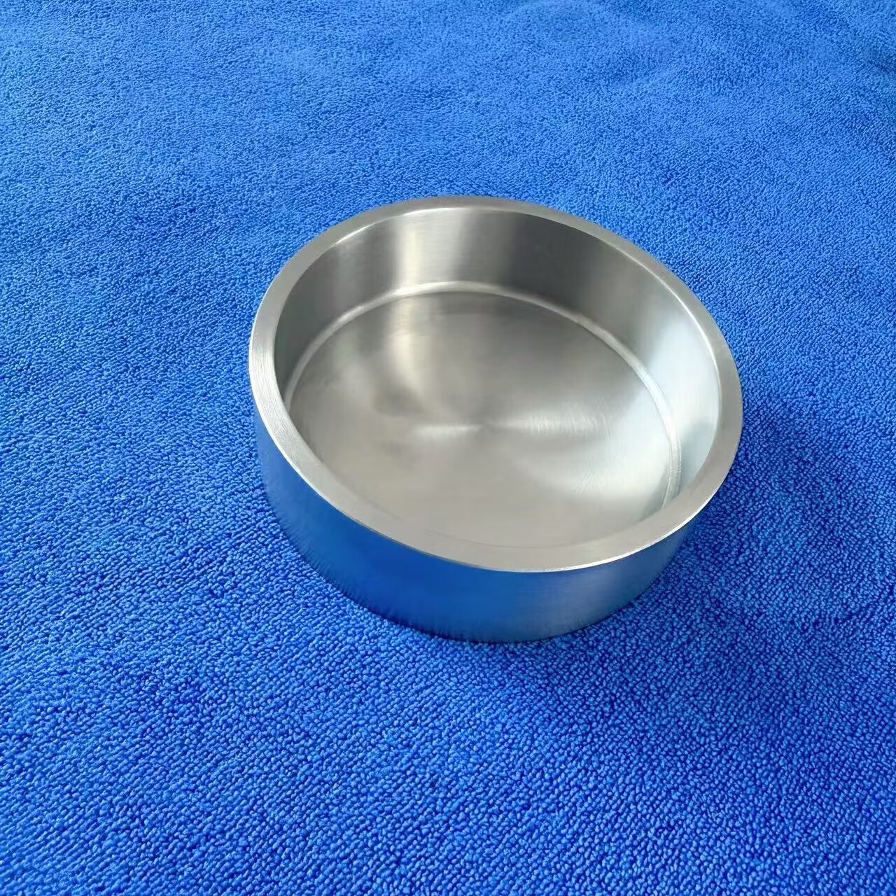 - Premium Molybdenum Crucible with Smooth Inner Wall - Ideal for Vacuum Melting Applications