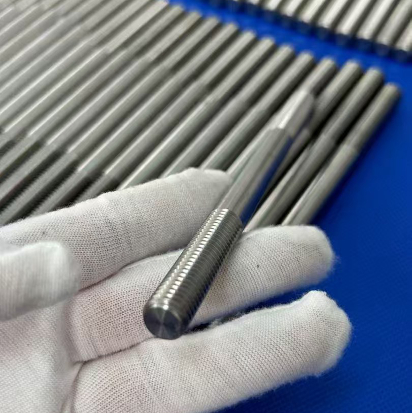 Tungsten Screw & Bolt Processing: Ultra-High Temperature Vacuum Furnace Supports & Fasteners