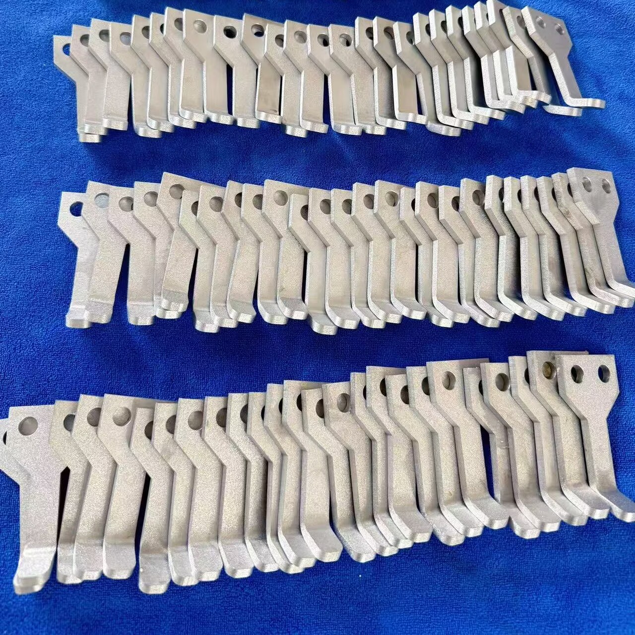 High-Precision Molybdenum Hook for High-Temperature Applications | Custom Sizes