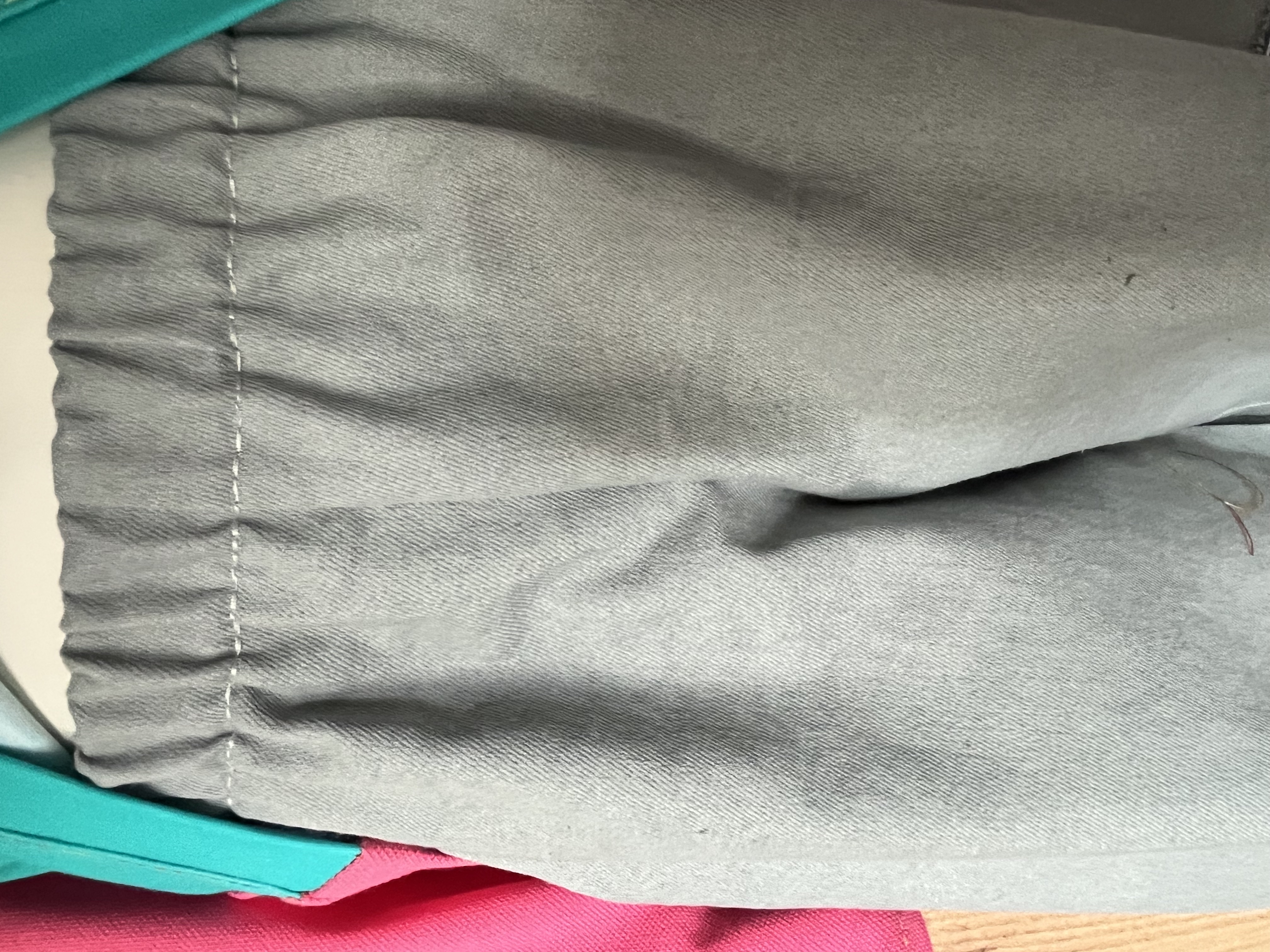 Kinder-Jeanshose mit Gummizug grau