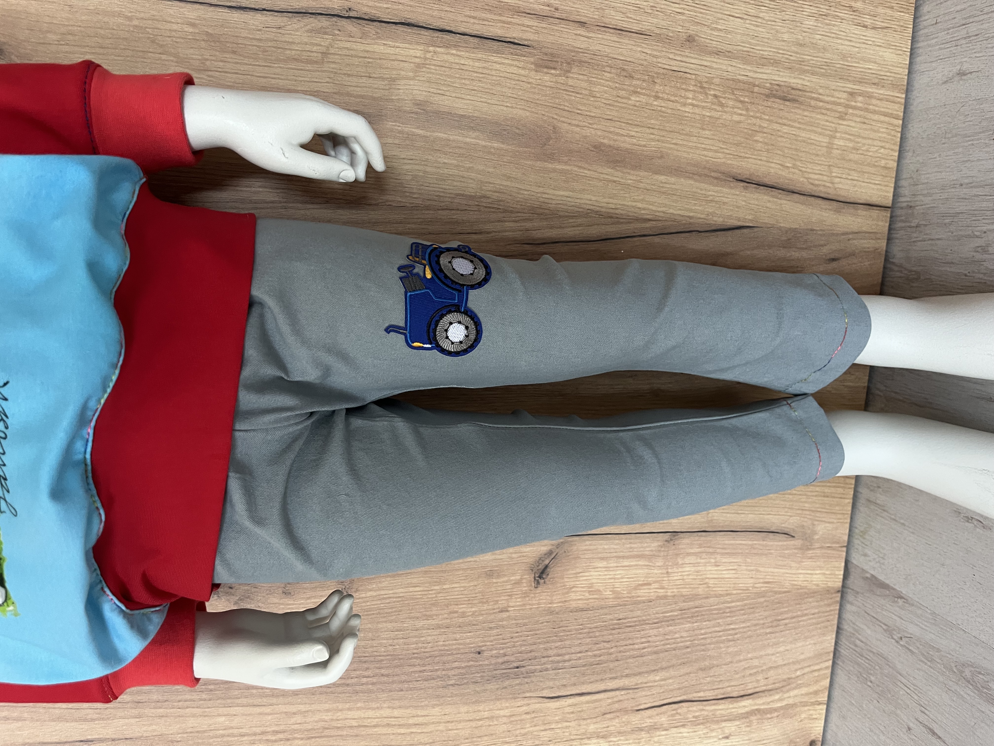 Skinny Jeans aus Stretch-Denim grau