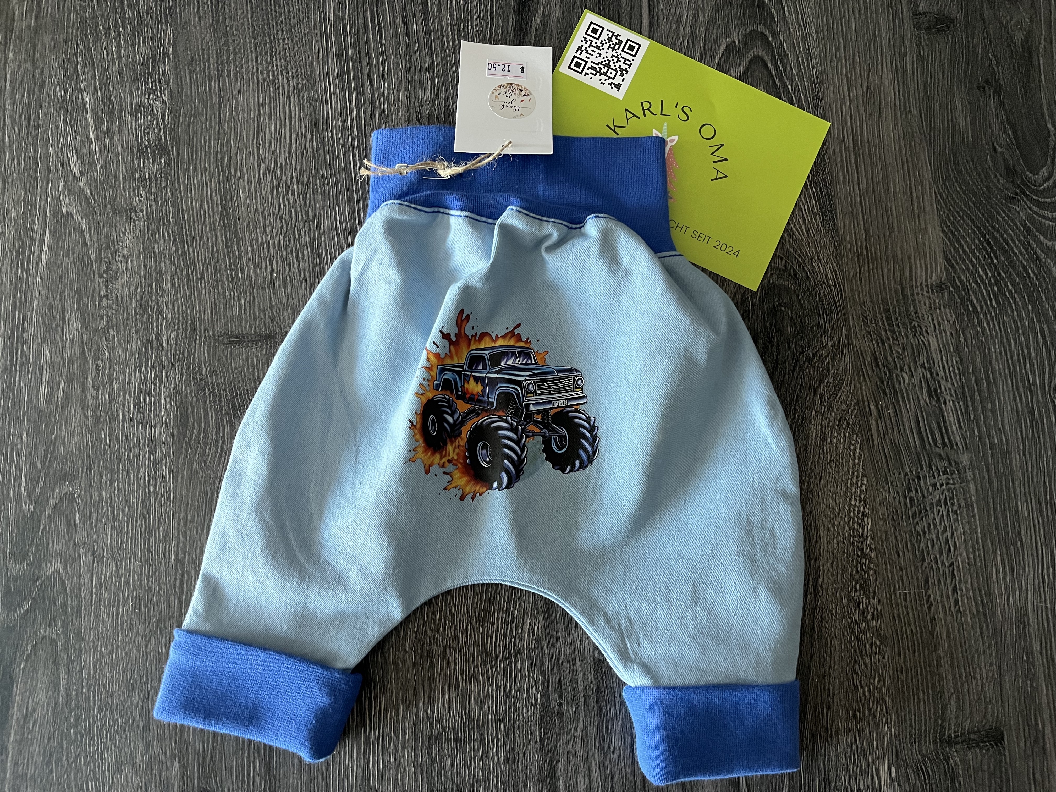 Kinderhose mit Monstertruck-Design