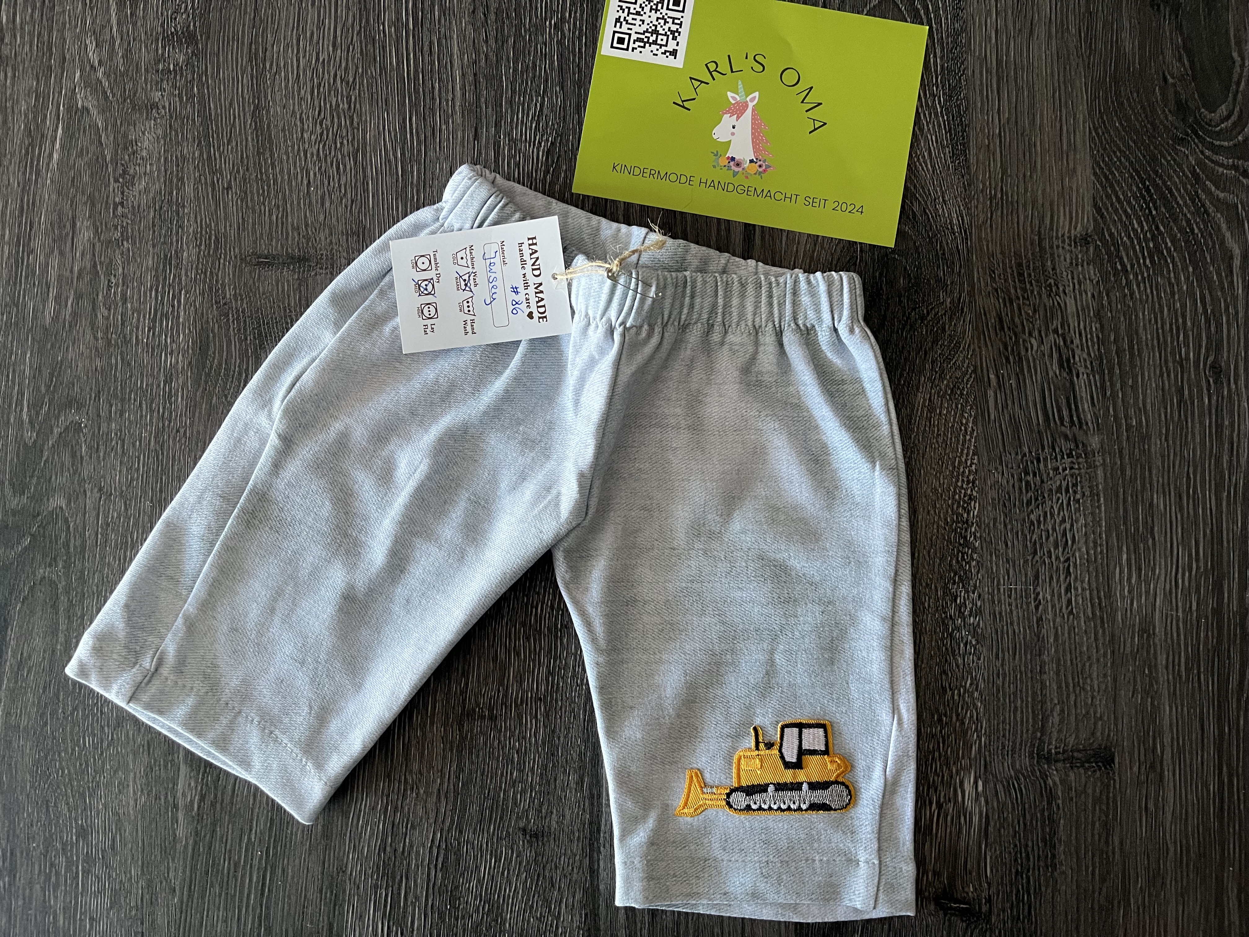 Knielange Shorts