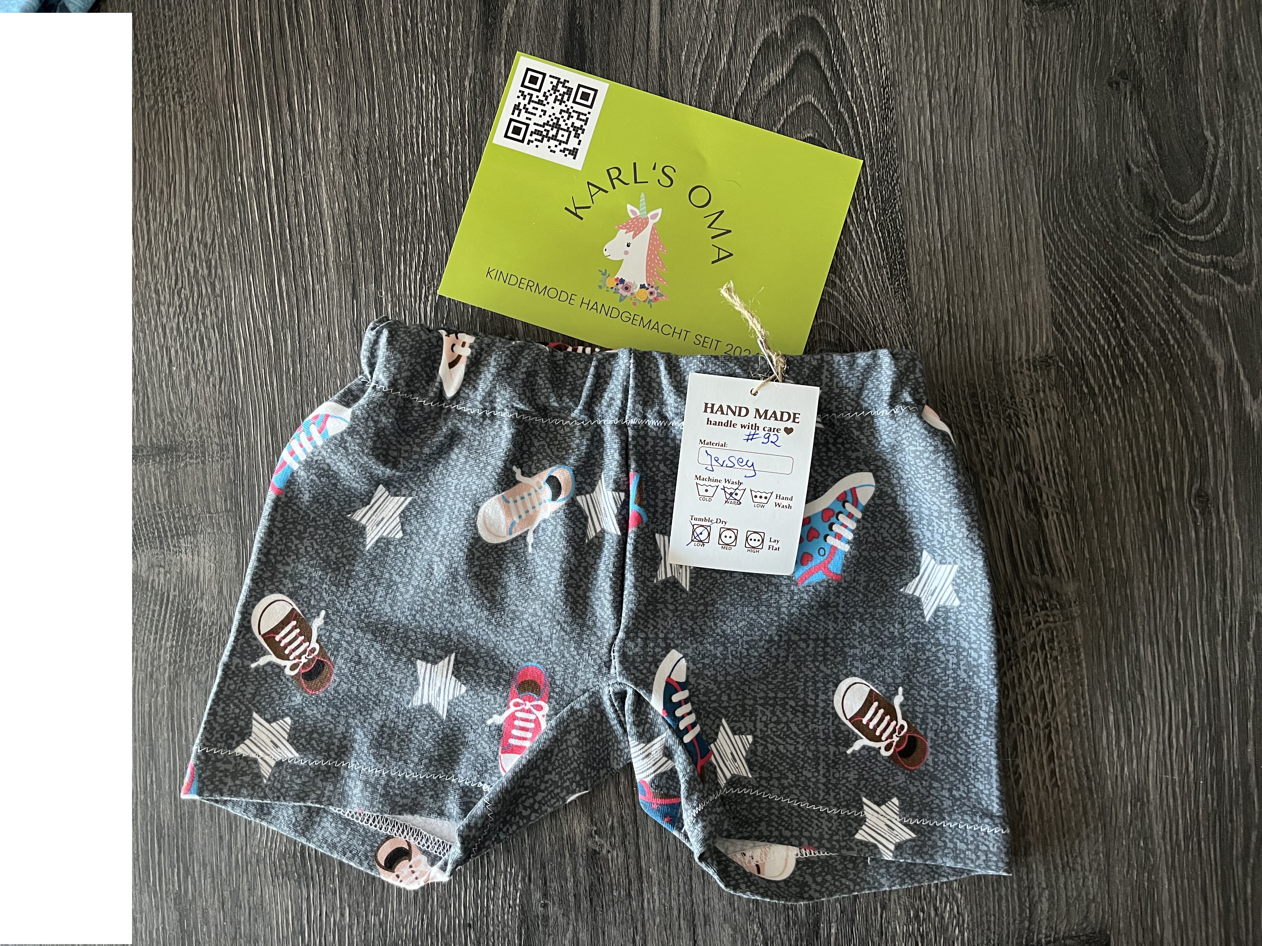 Kurze Shorts