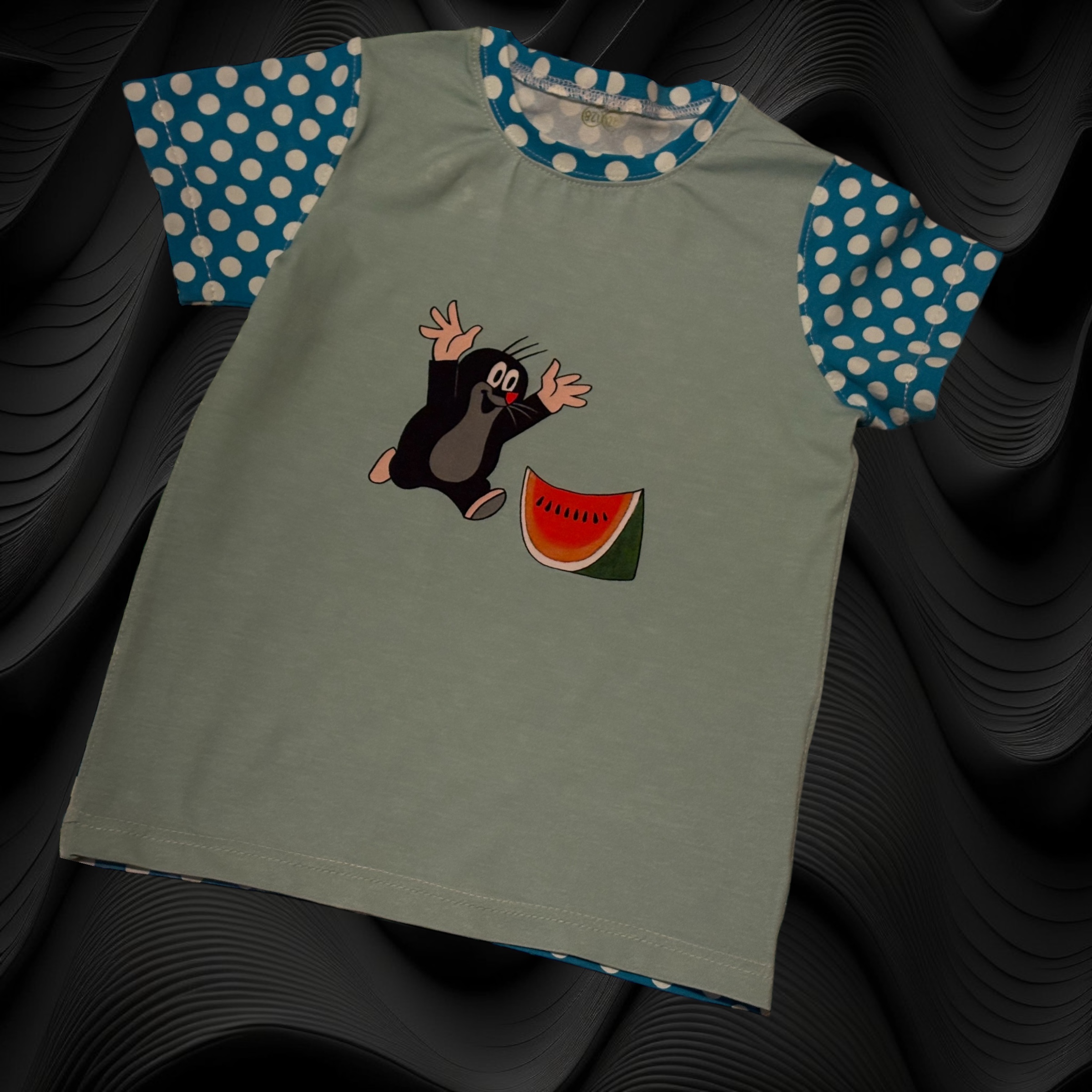 T-Shirt mit dem beliebten Maulwurf Pauli