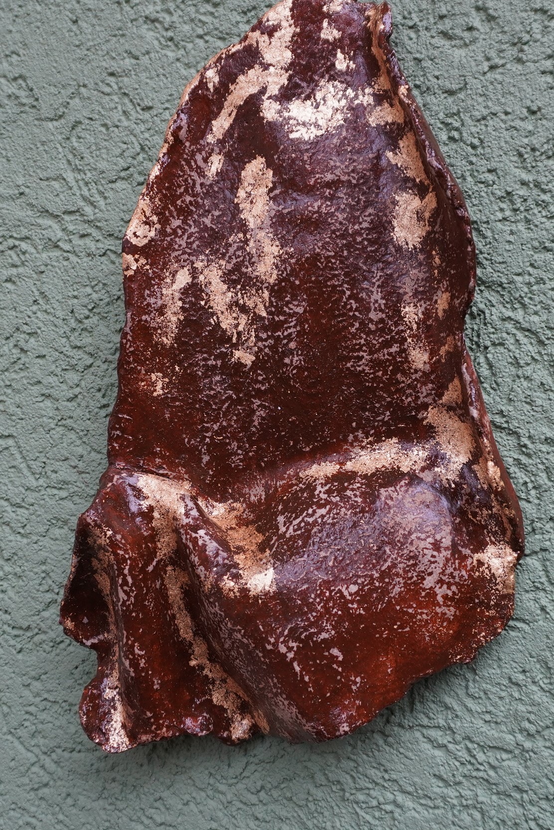 Wandteller "Brownie"