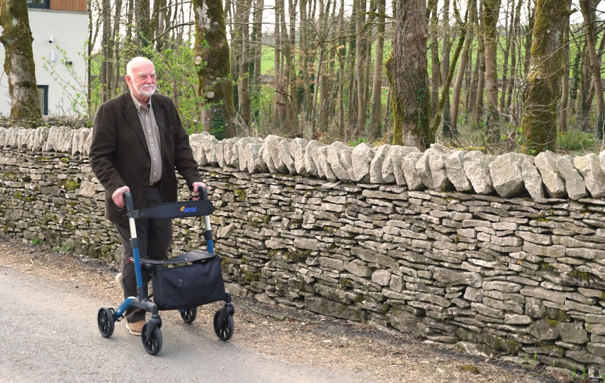 Alerta Four-Wheel Aluminium Dual-Folding Rollator - ALT-R006