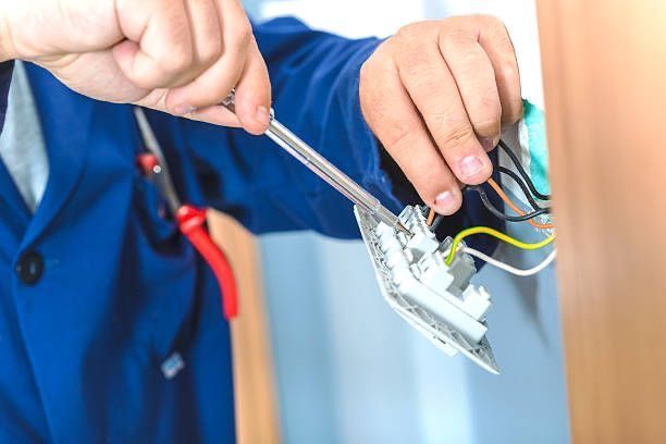 Instalaciones y Reparaciones Eléctricas