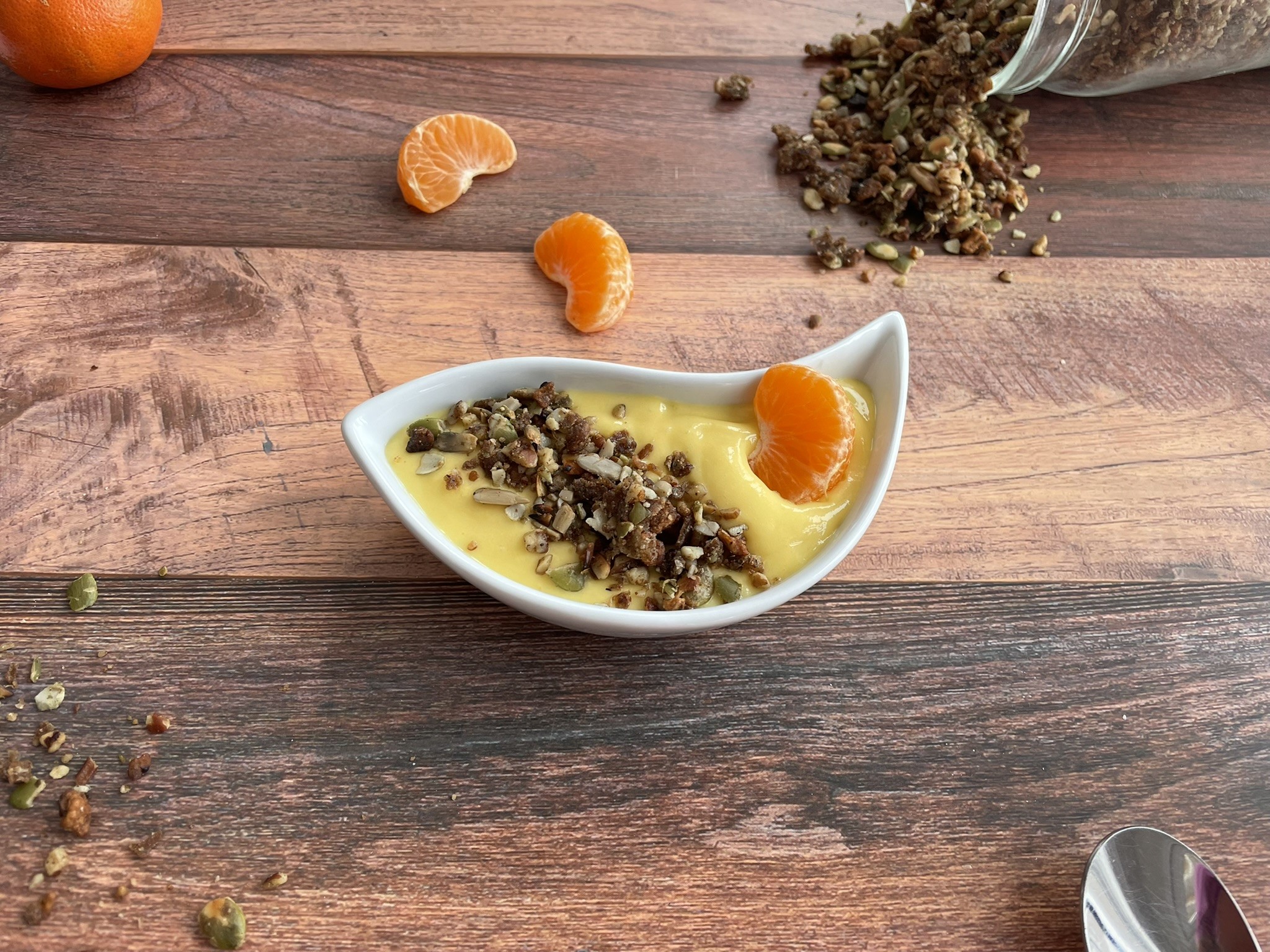 Apple & Cinnamon Granola