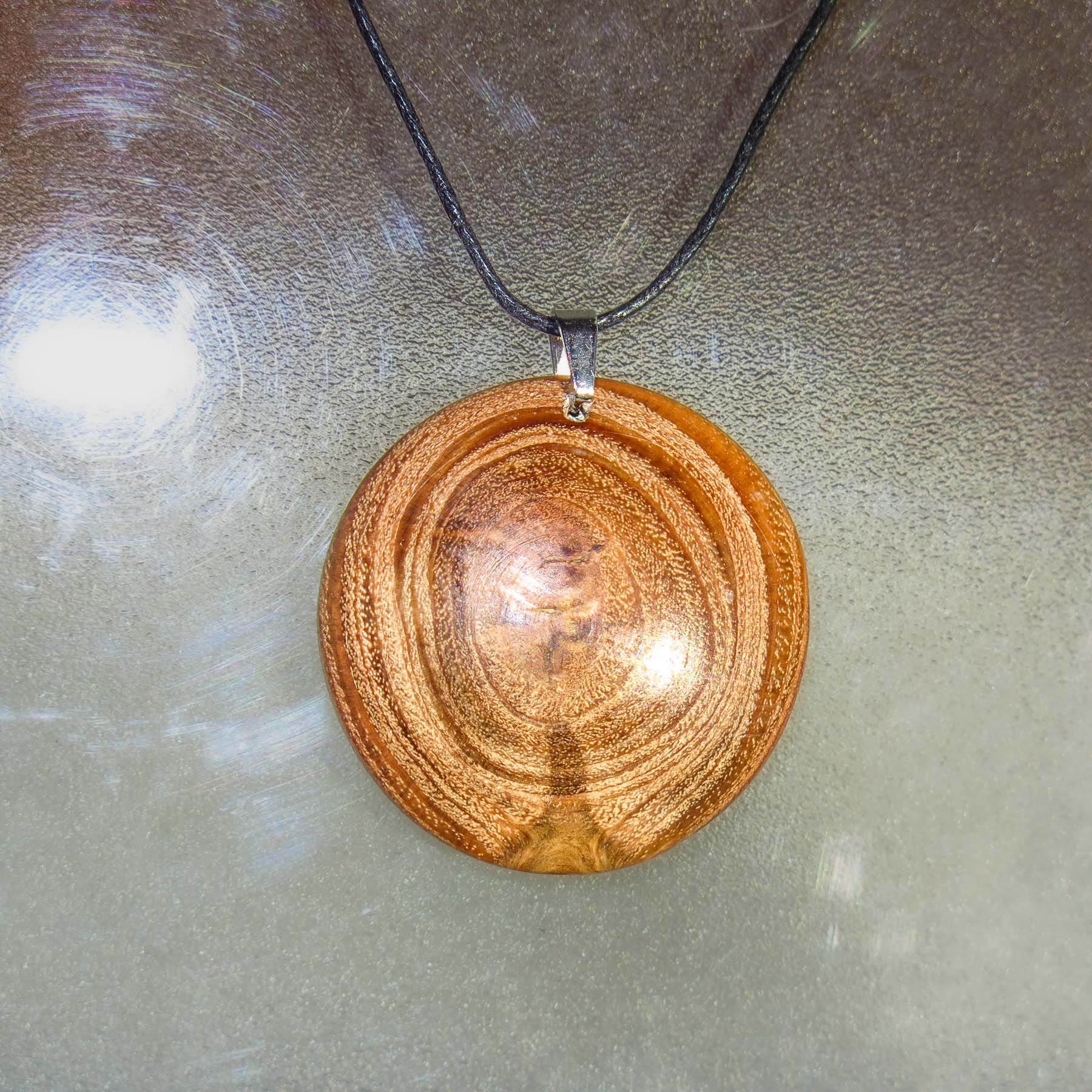 Pendentif en Eucalyptus