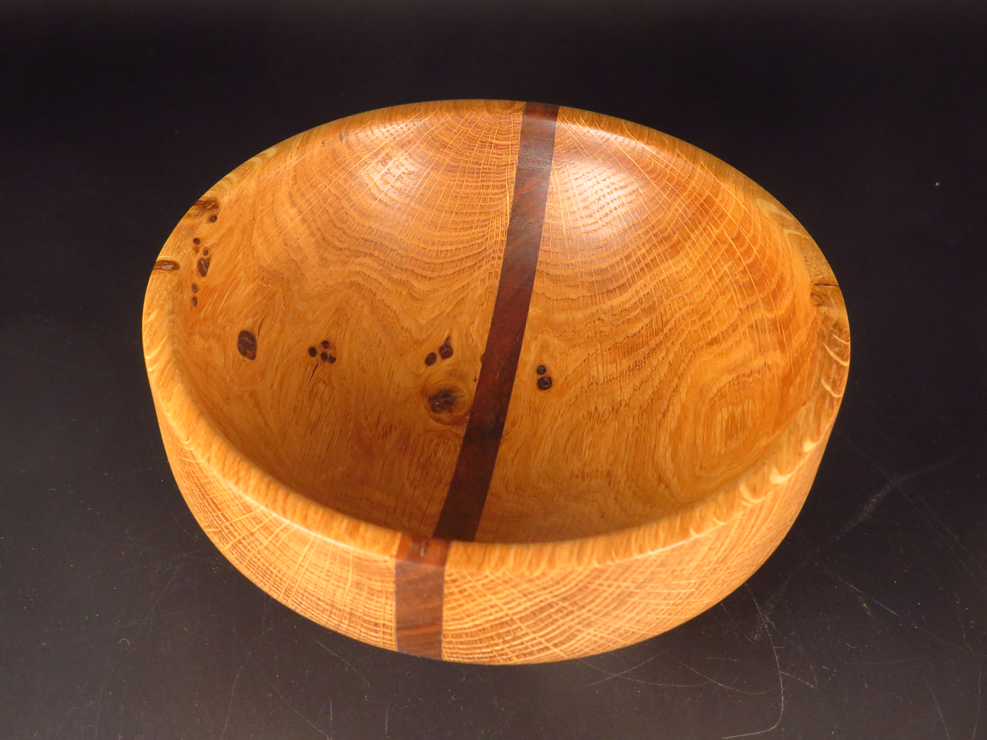 Pot à aulx en chêne et noyer