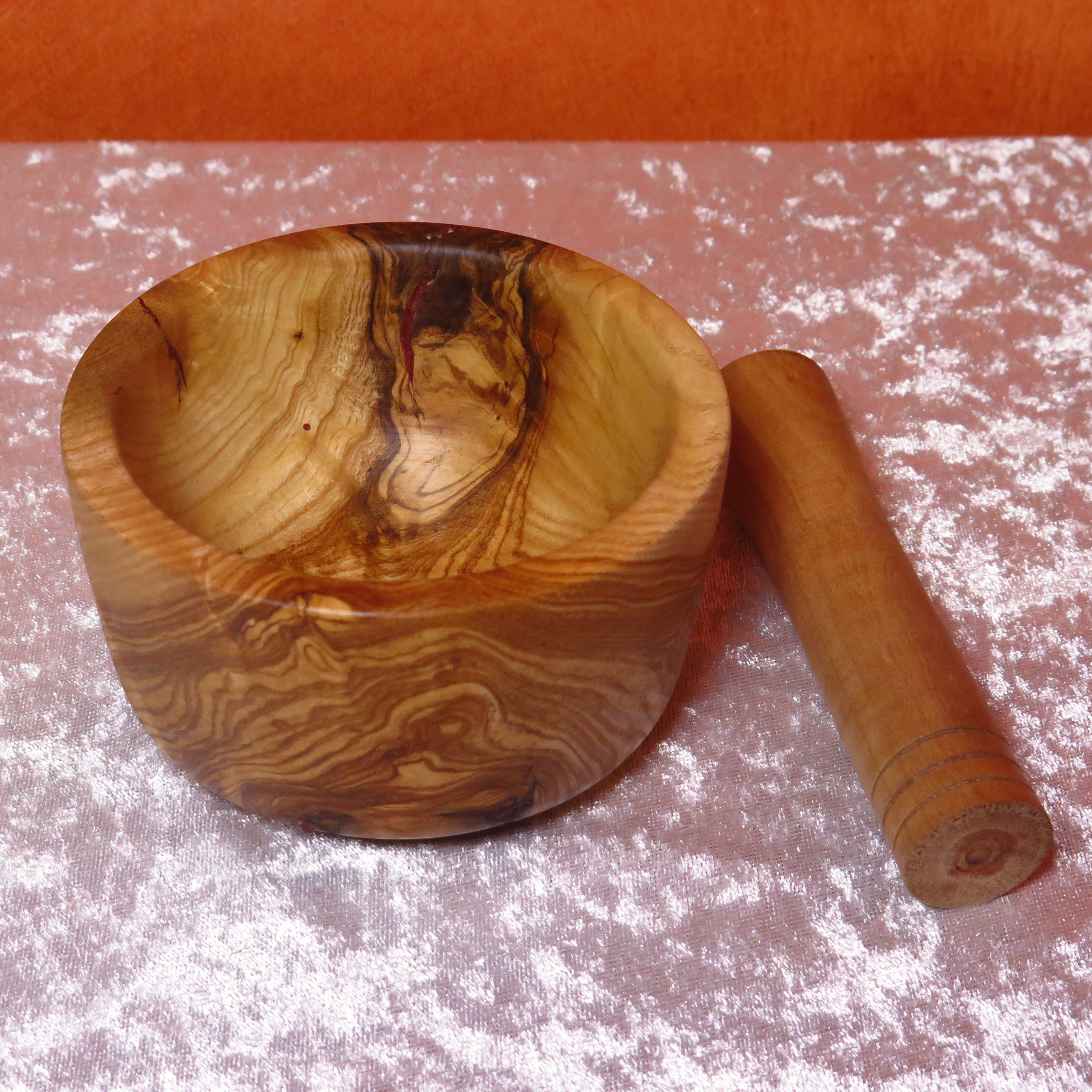 Mortier et pilon en bois