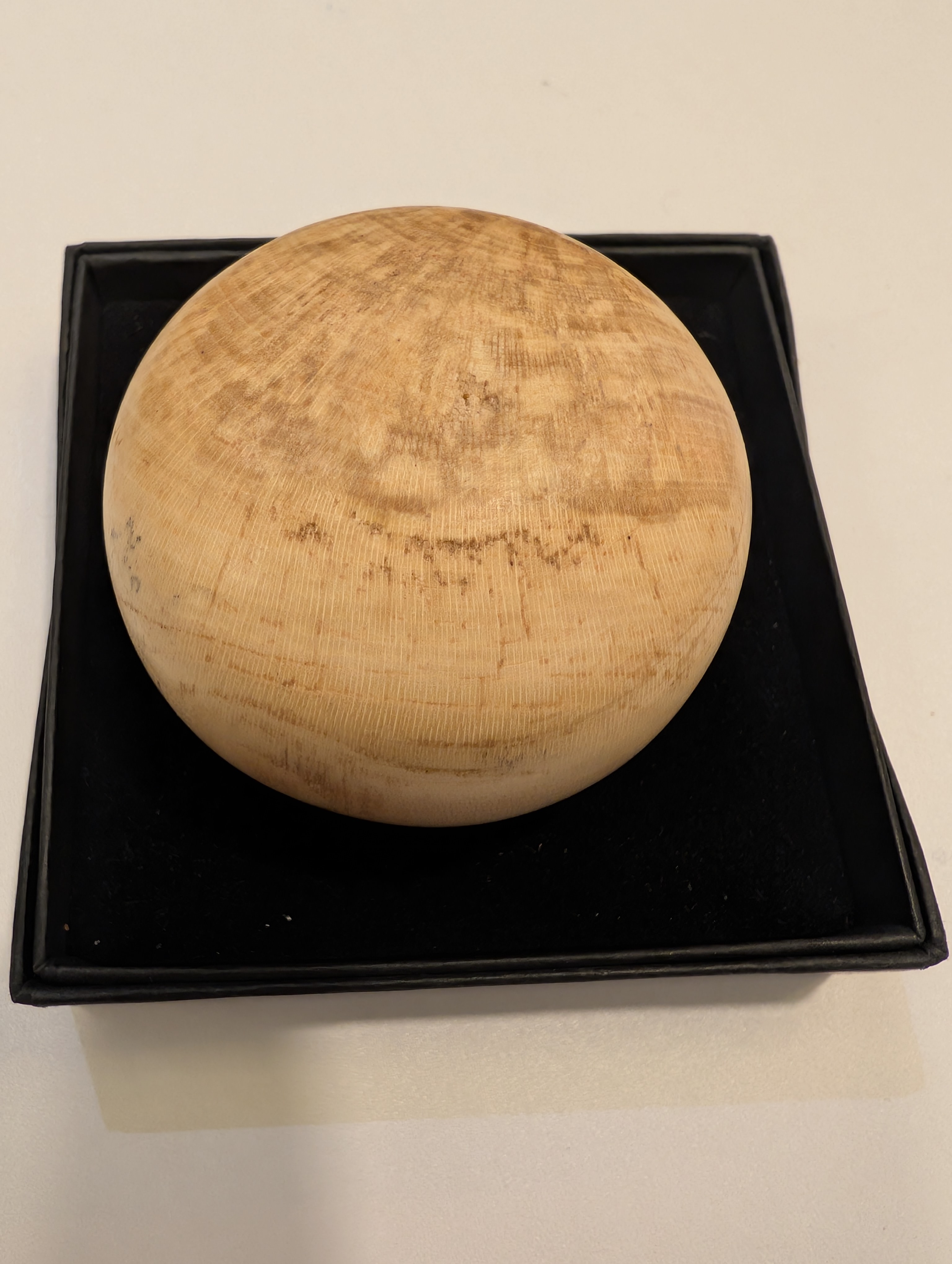 Galet en bois massif