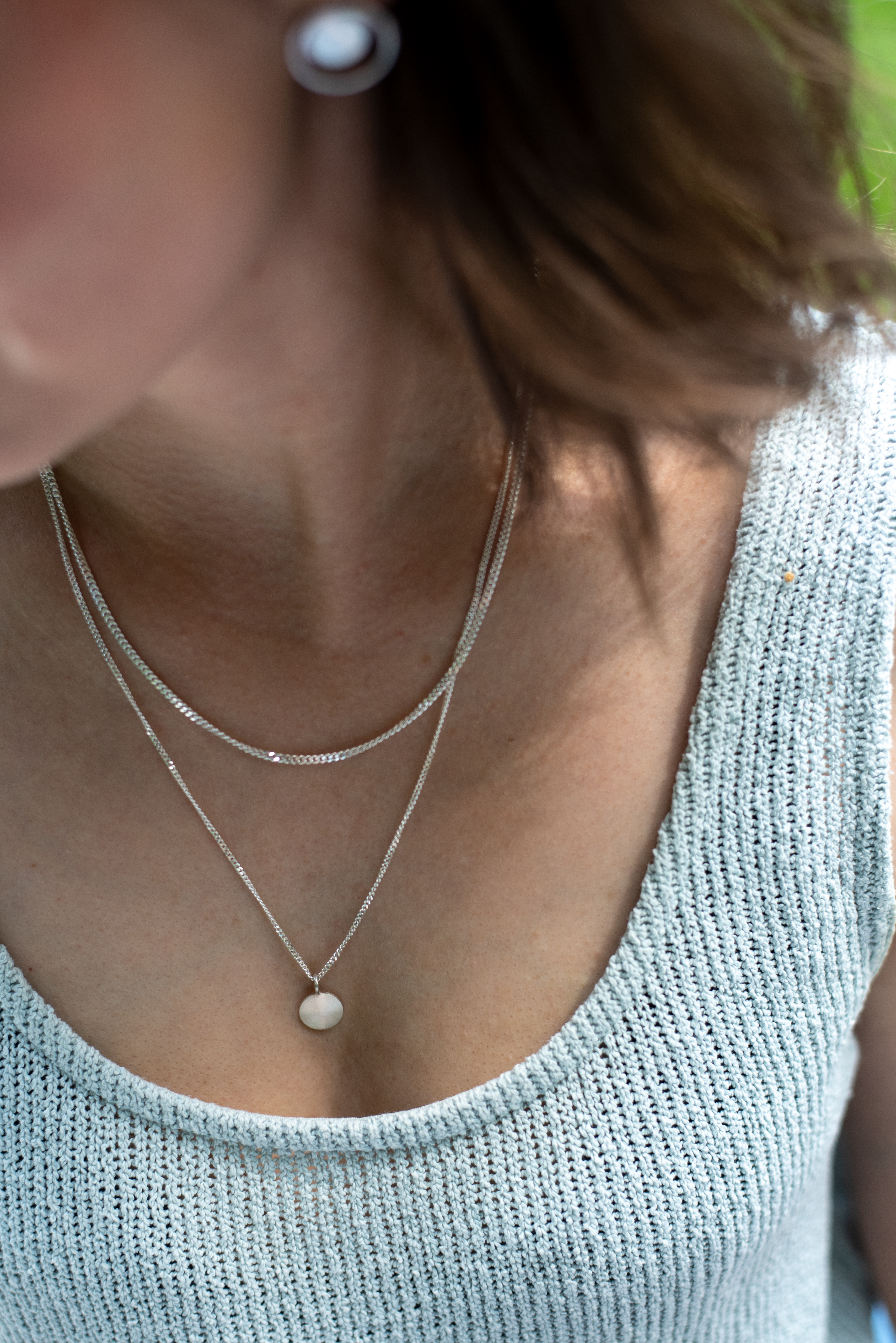 ZWEIREIHIGE HALSKETTE MIT ANHÄNGER