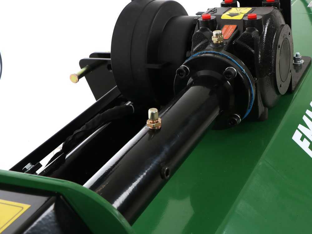 TRINCIAERBA PER TRATTORE 135 CM SPOSTABILE MEDIO