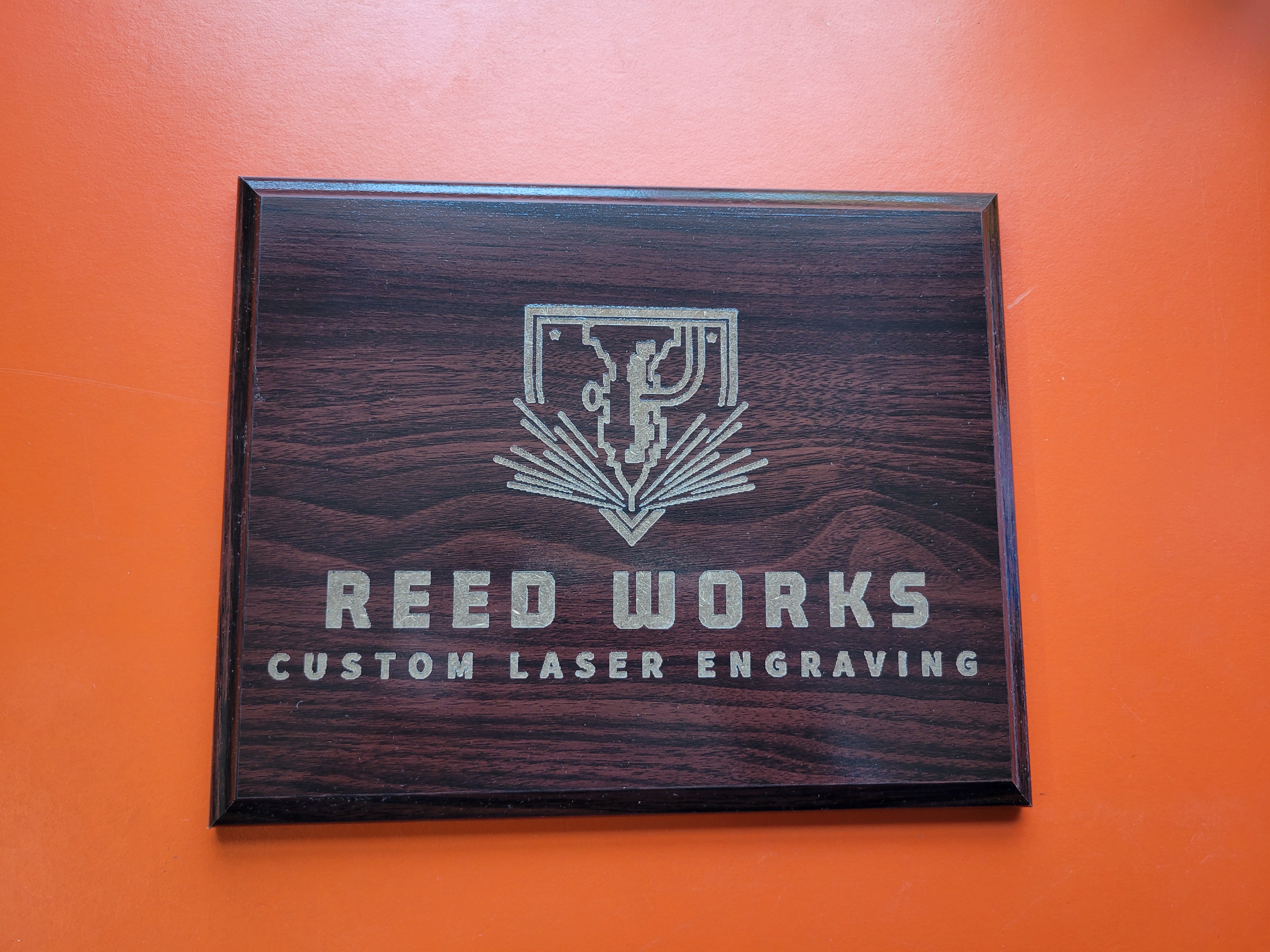 Mahogany Finish Plaque – Custom Engraved Award & Memorial