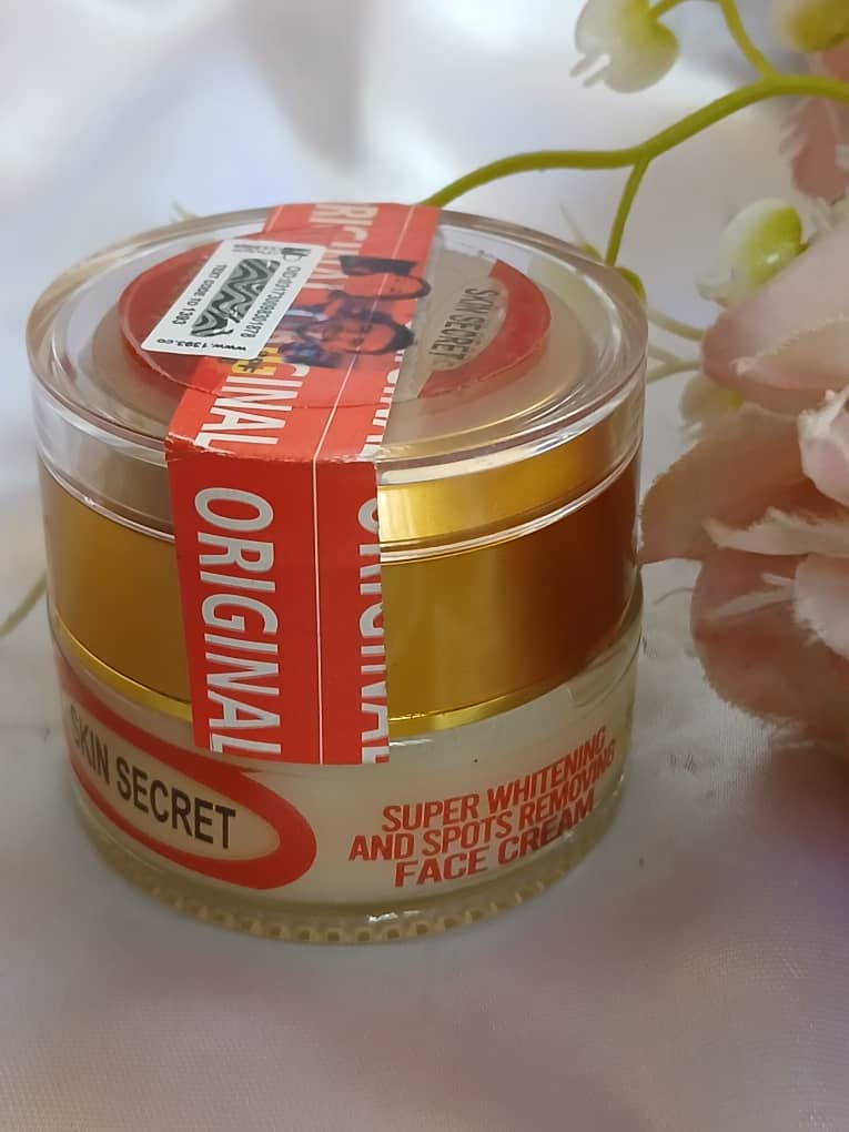 Skin Secret Super Whitening and Spots Removing Face Cream