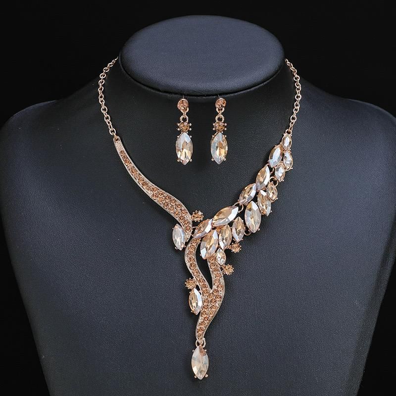 Elegant Crystal Jewelry Set