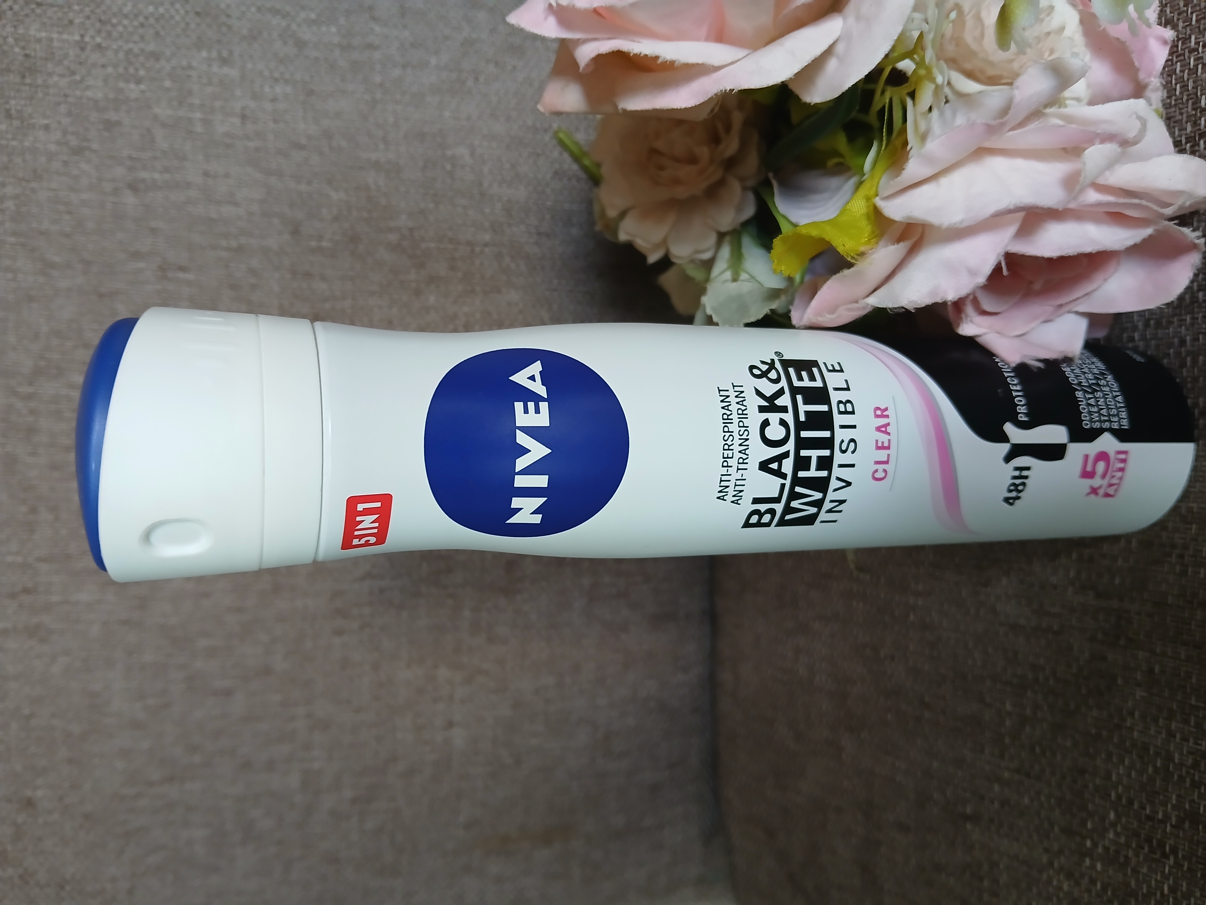 Nivea Black & White Invisible Clear Deodorant
