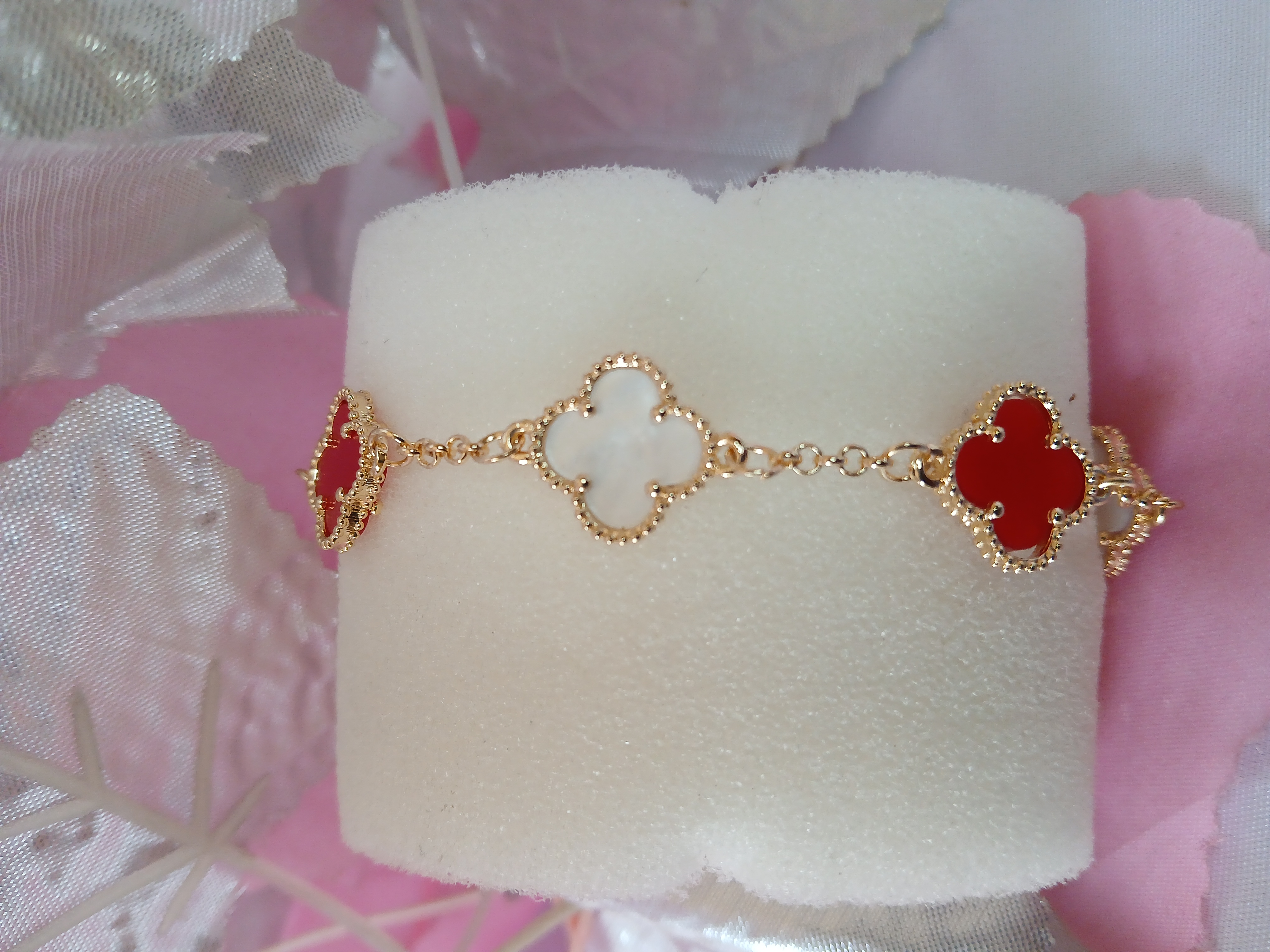 Elegance Clover Bracelet