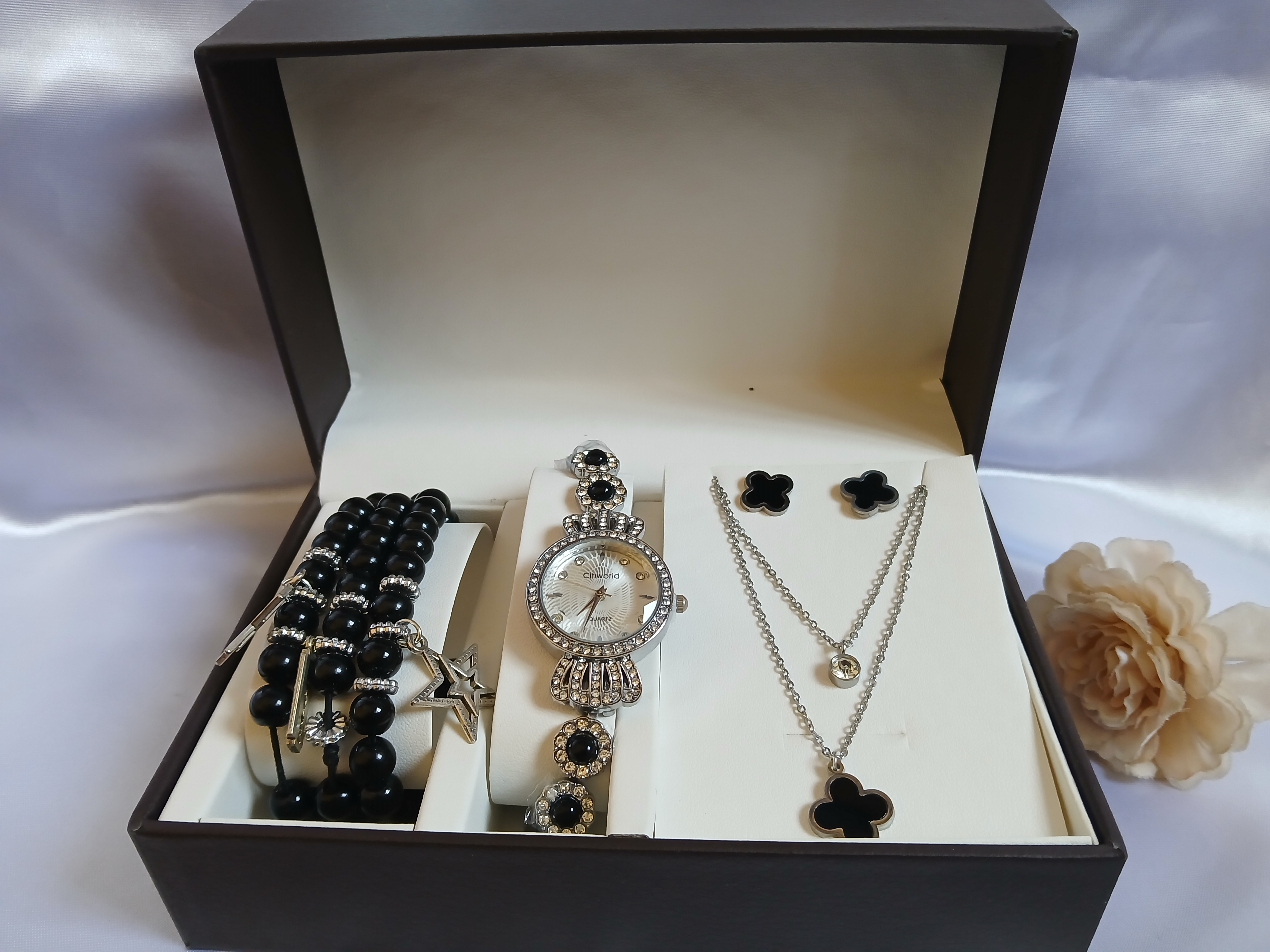 Elegant Jewelry Gift Set