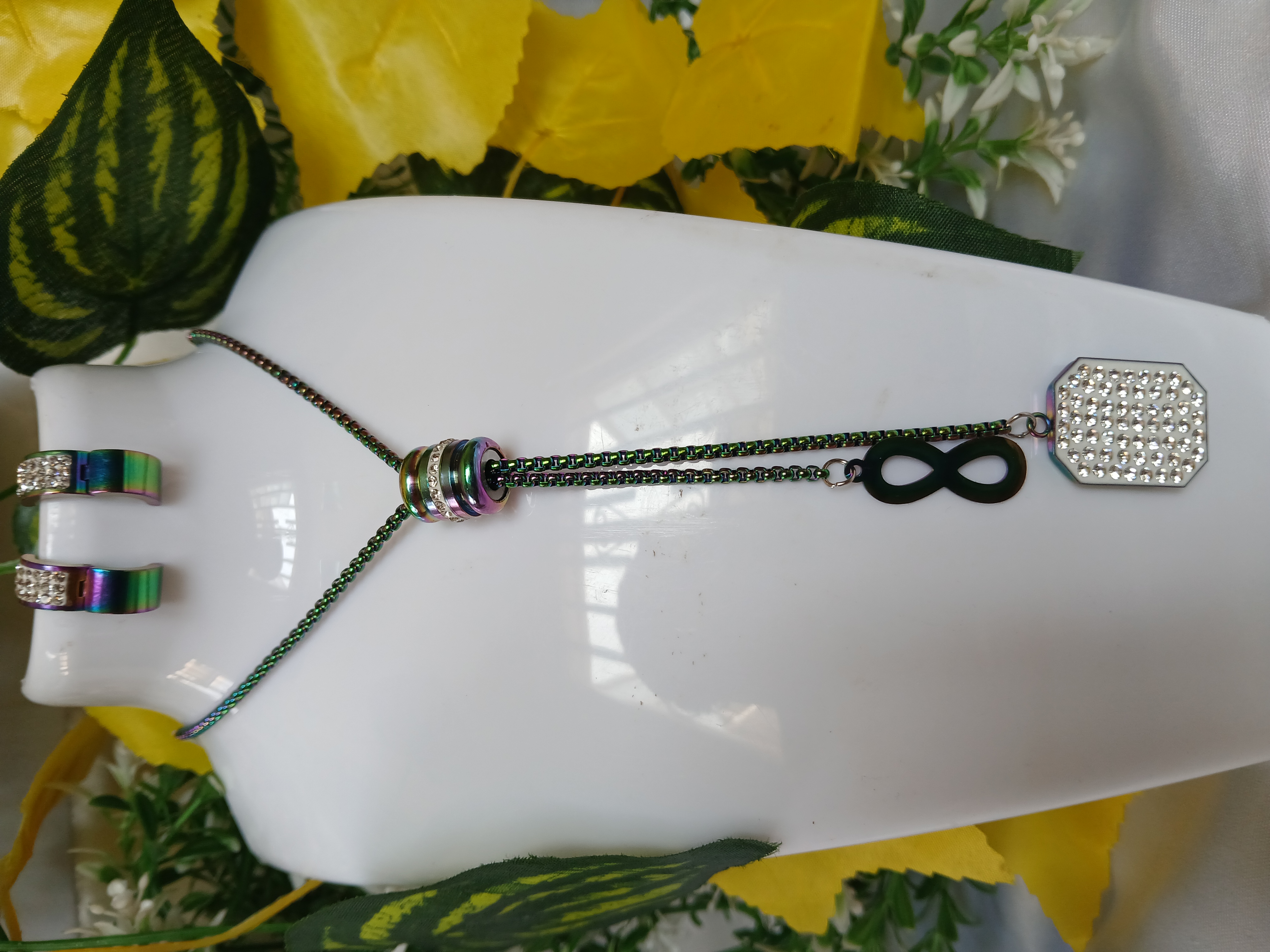 Elegant Necklace and Earring Set