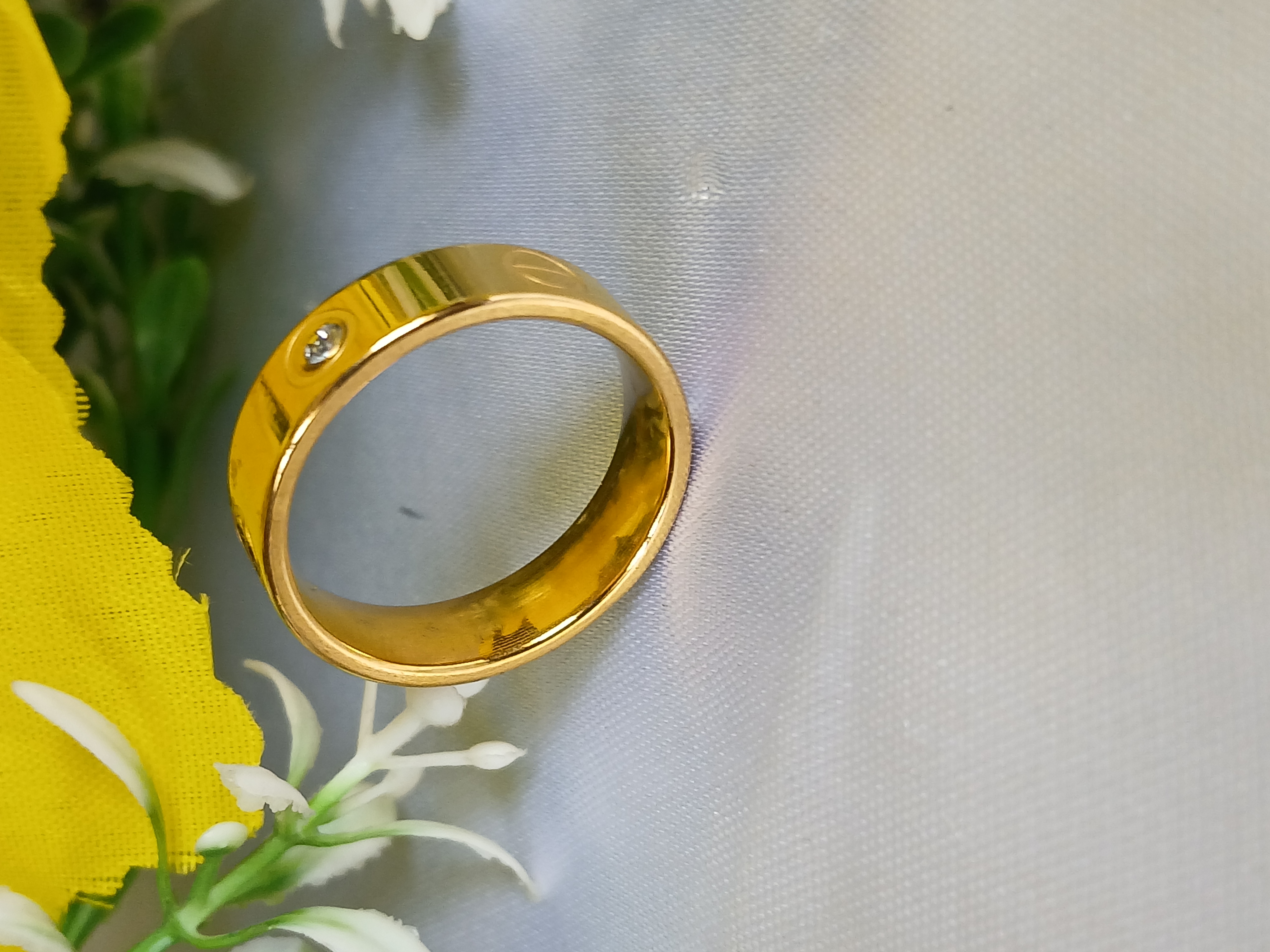 Gold Ring with Diamond Accent