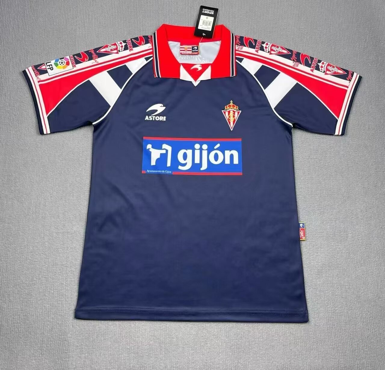 Real Sporting (Visitante) - 99/00)