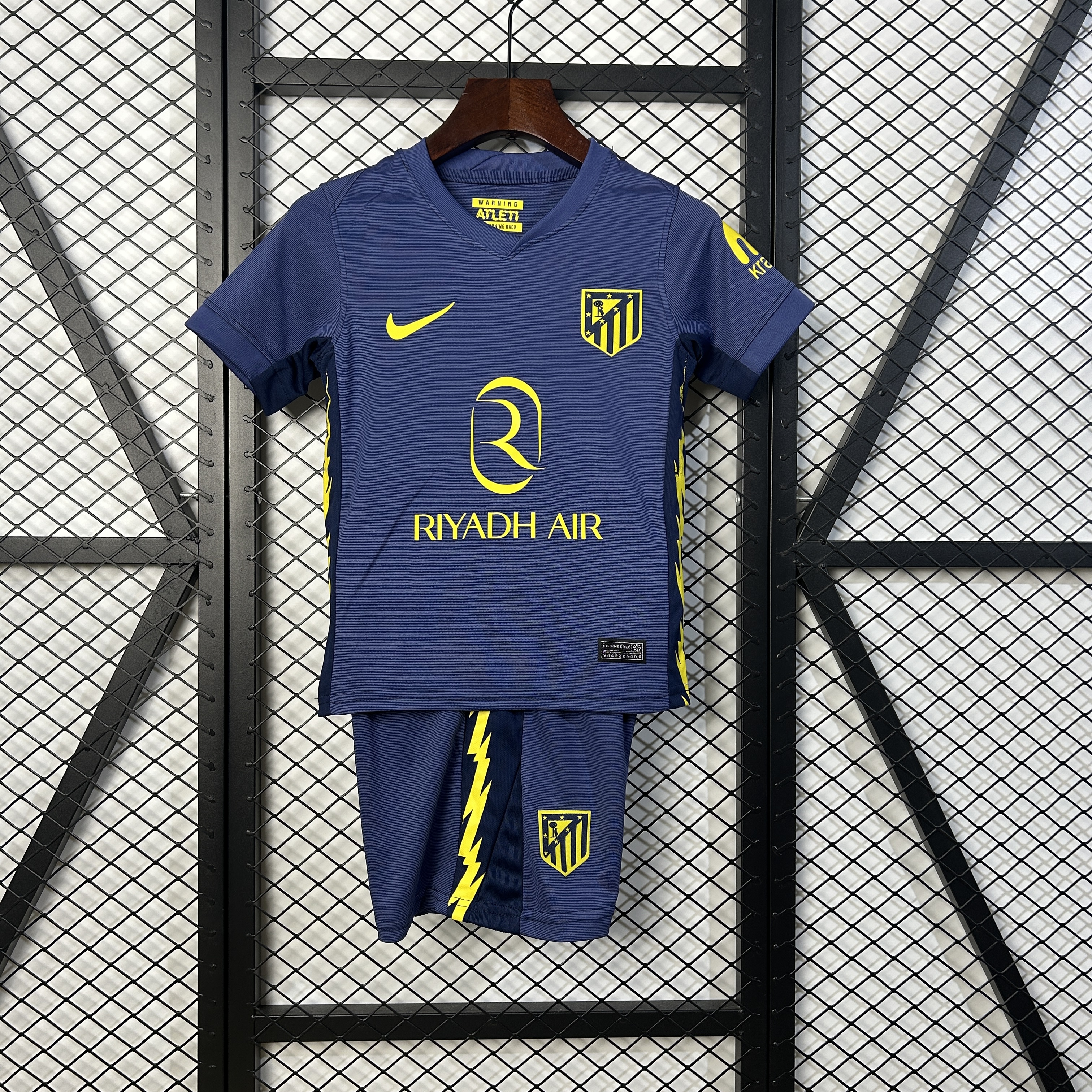 Atlético de Madrid (Niños - Equipación Visitante Completa)
