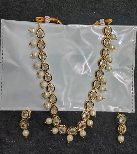 Wedding Season specials Traditional Pearl and Stone Jewelry Set