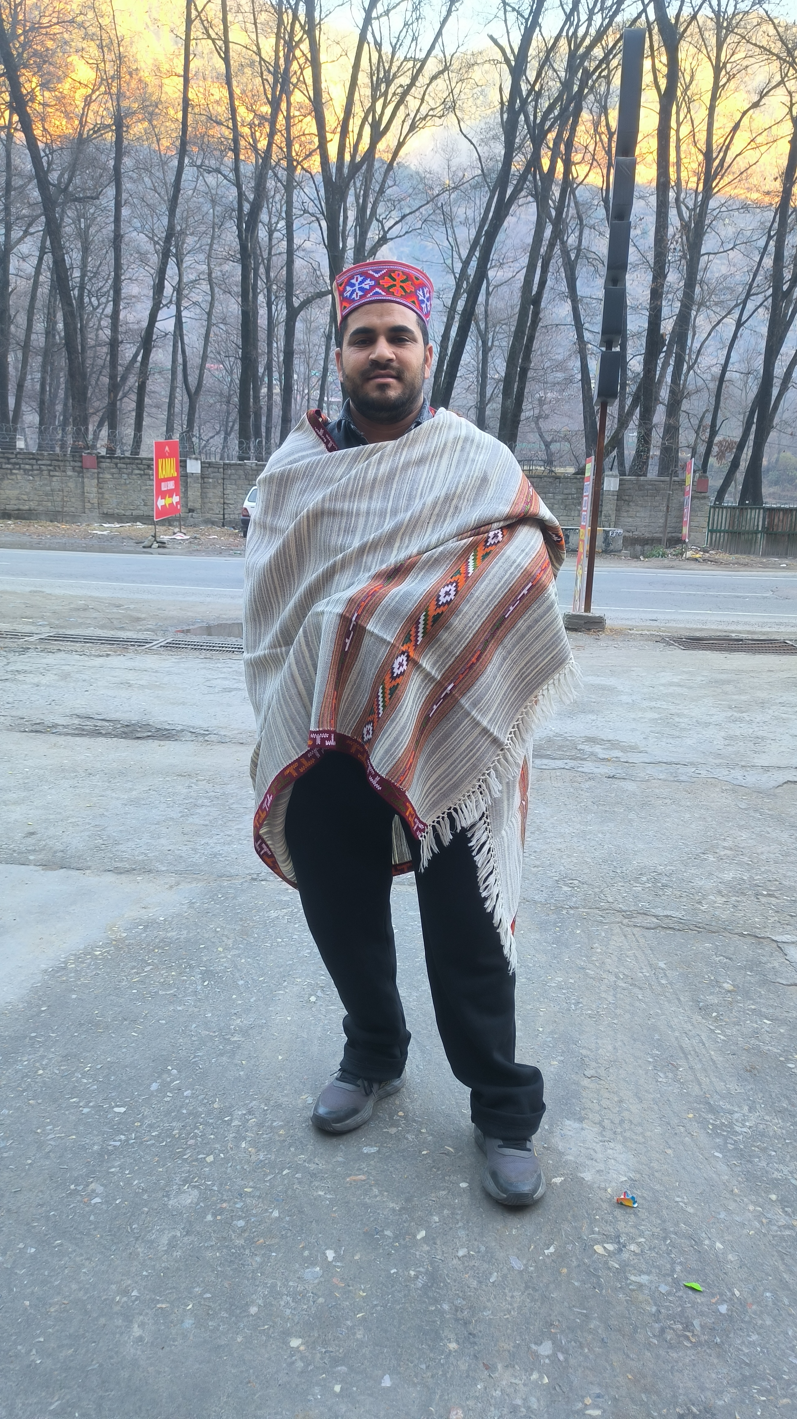 Yak wool III Patti kullu Shawls