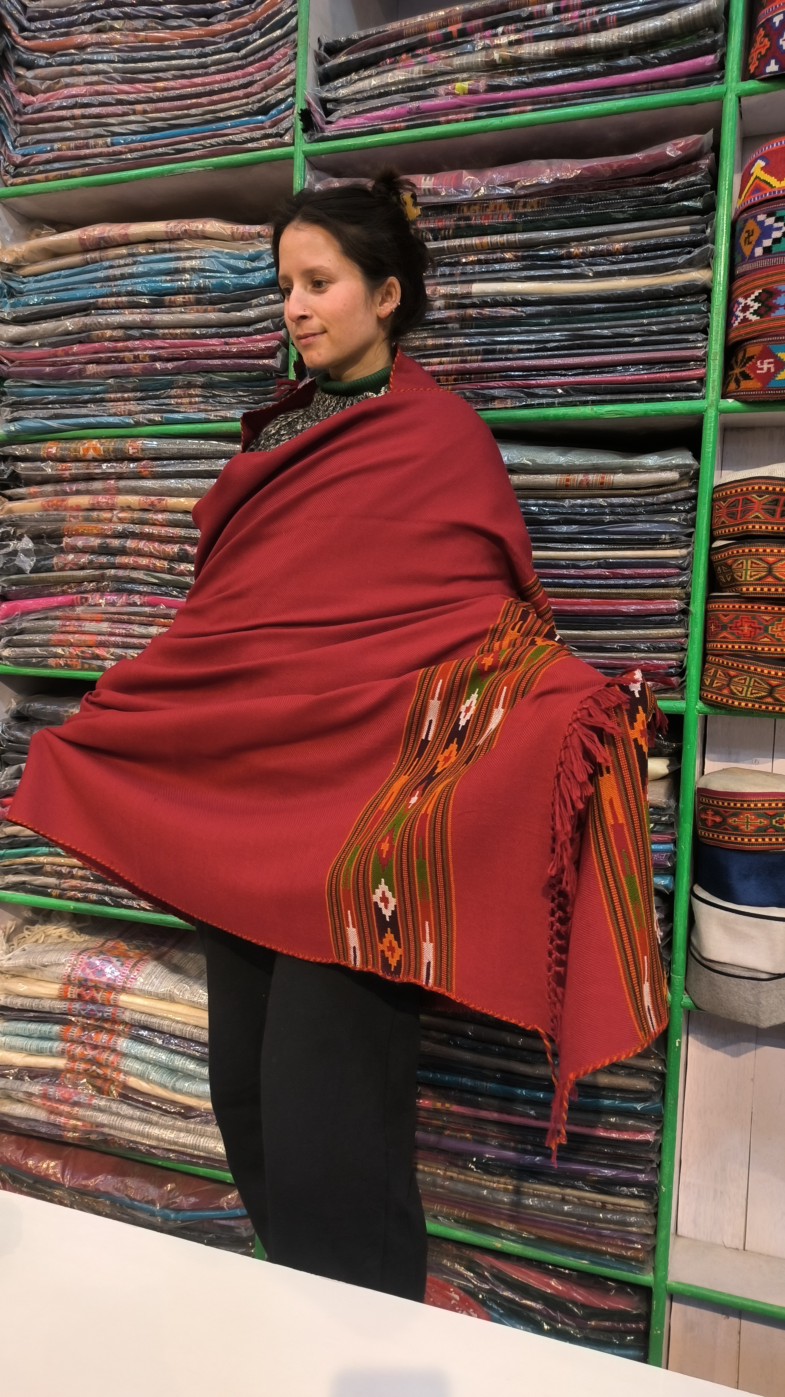 Kullu Shawls-I Patti