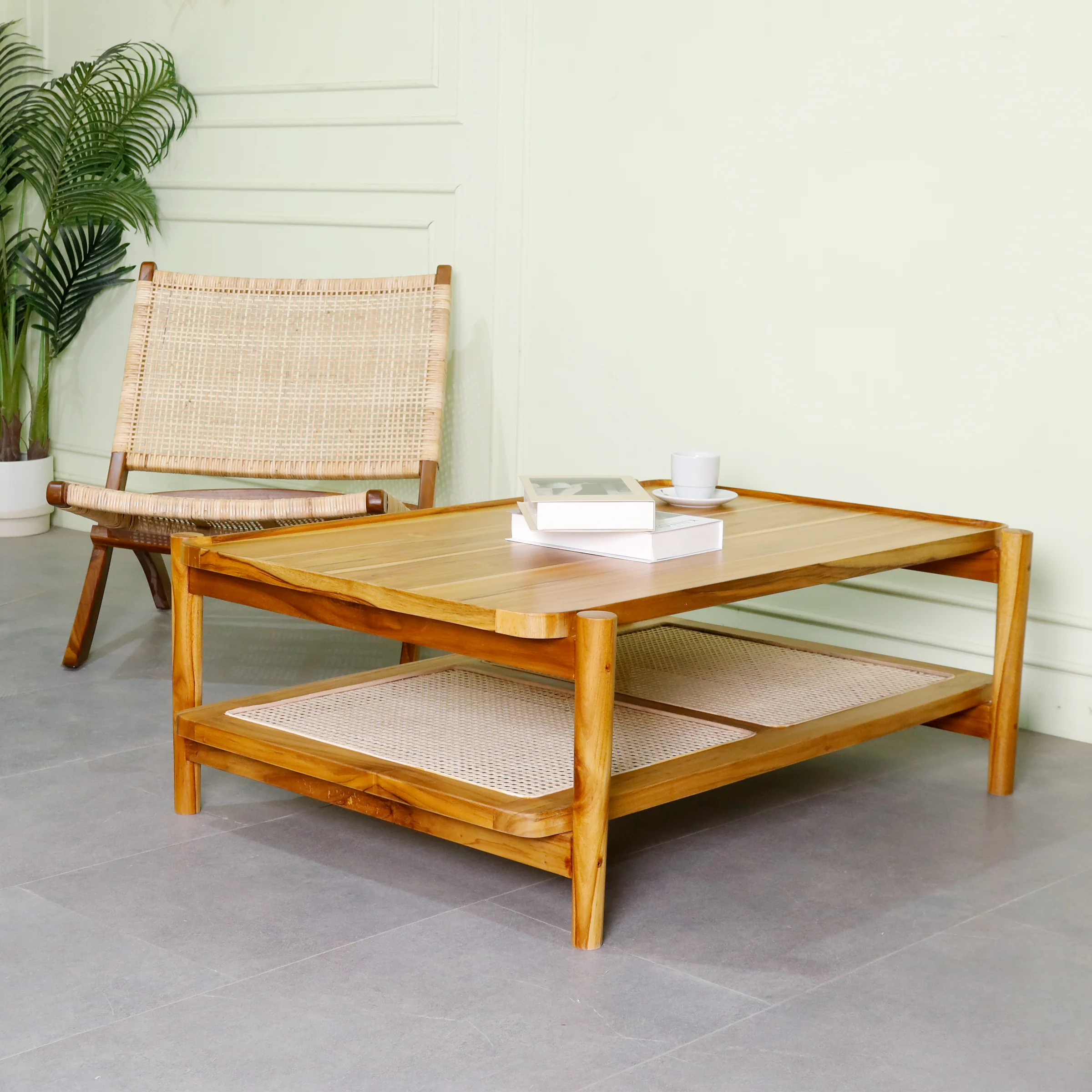 Wooden Coffee Table In Teak Wood