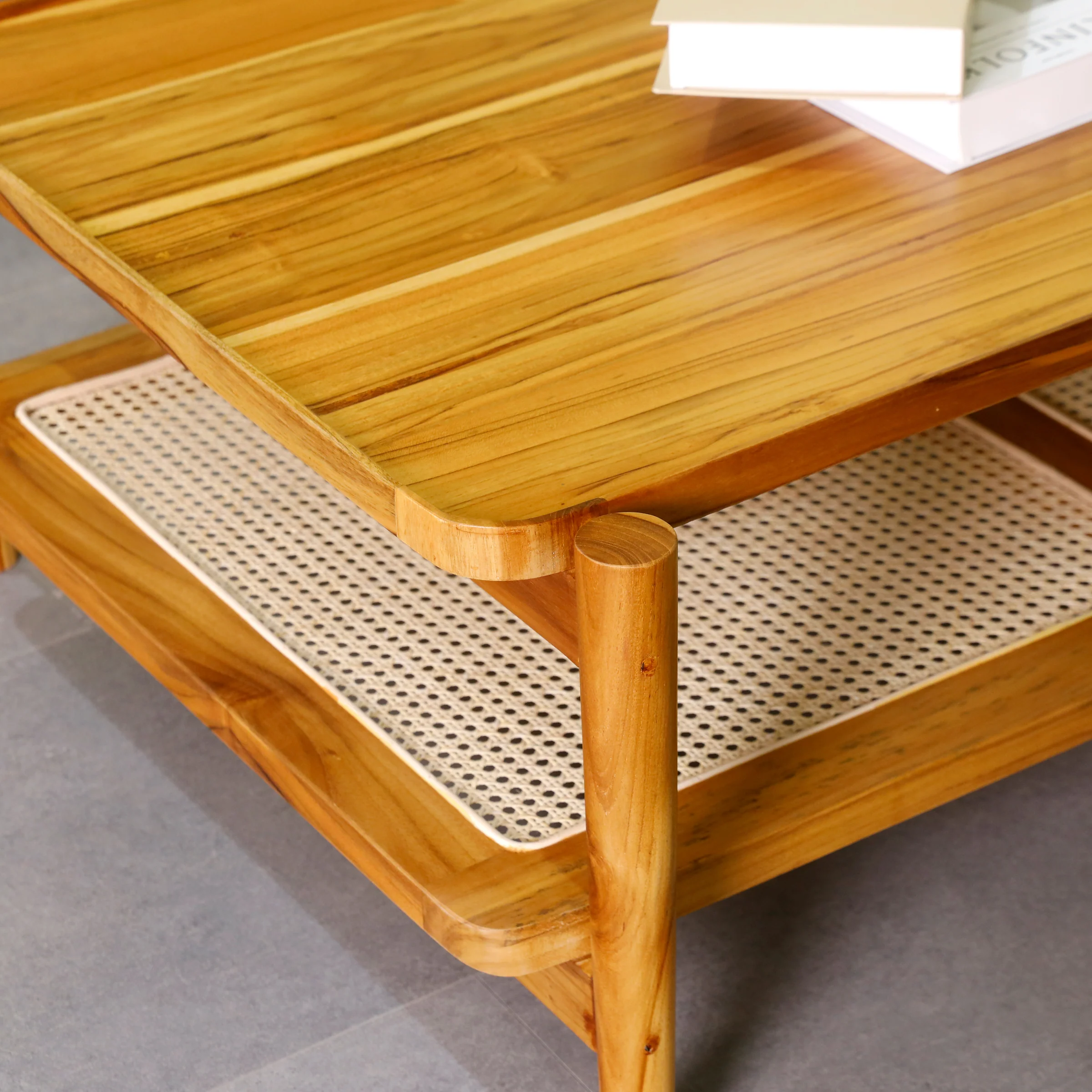 Wooden Coffee Table In Teak Wood