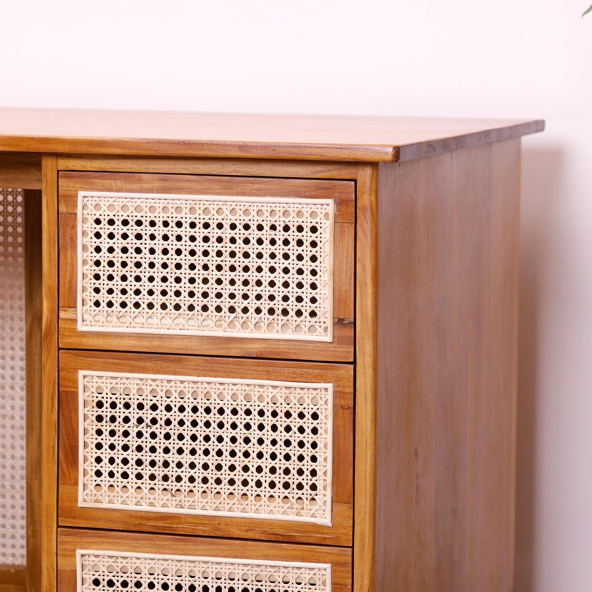 Wooden Desk with Drawers In Teak Wood