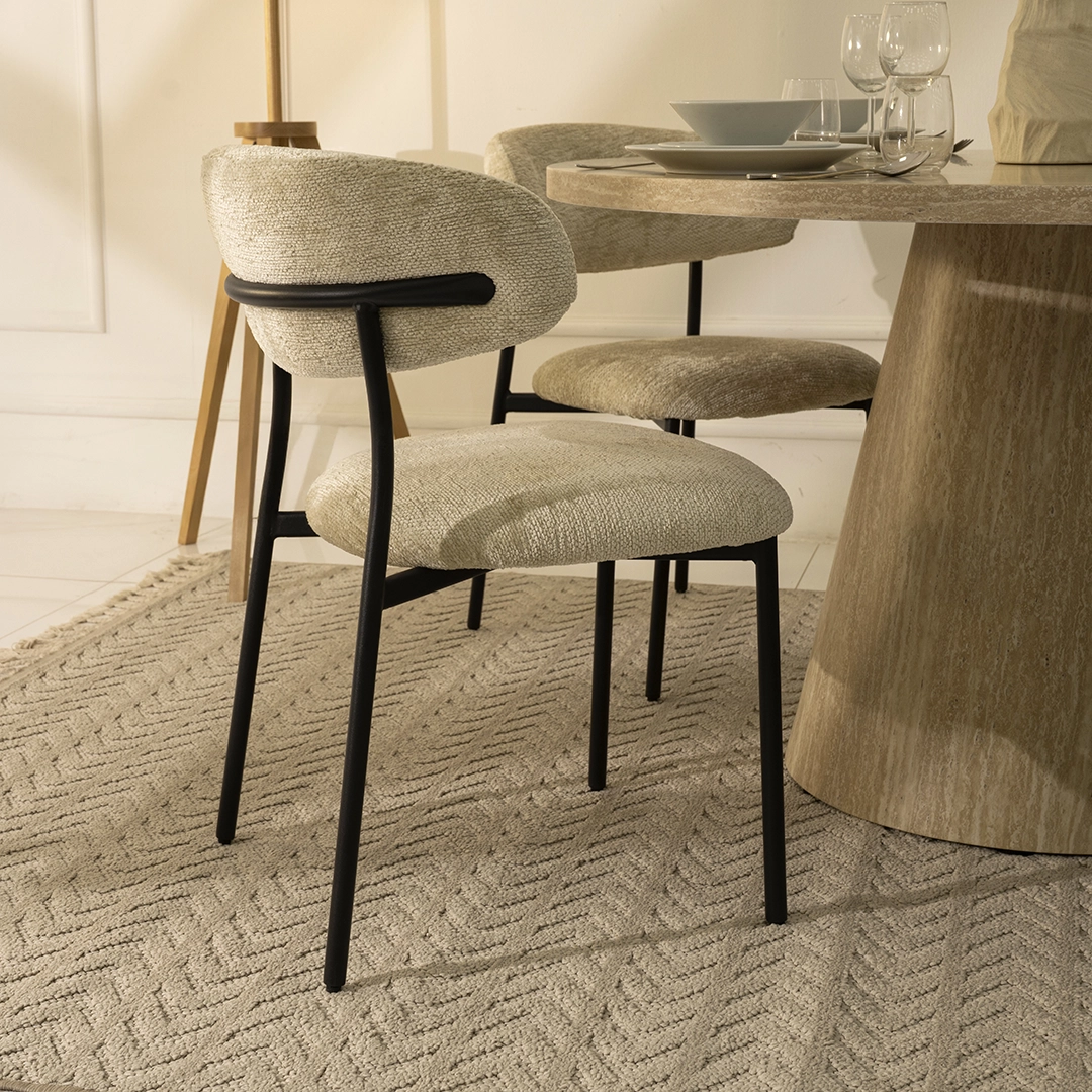 Modern Dining Set In Oak Wood