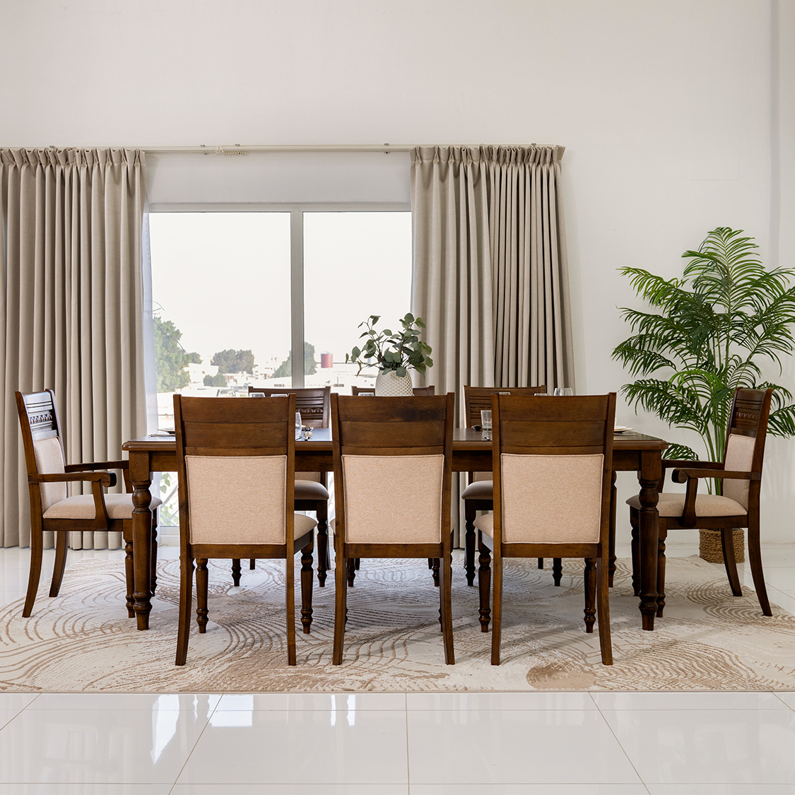 Elegant Wooden Dining Set in Mango Wood0