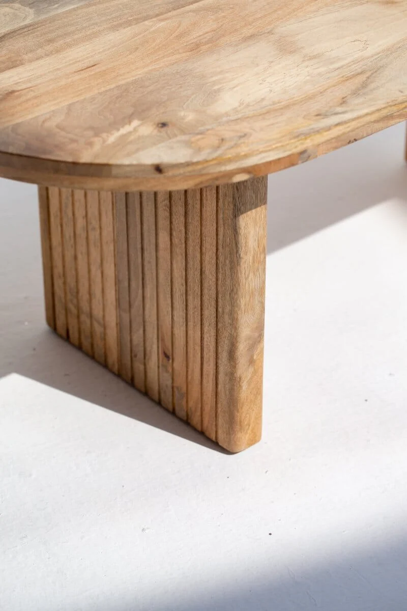 Oval Shape Wooden Coffee Table with Flat Legs