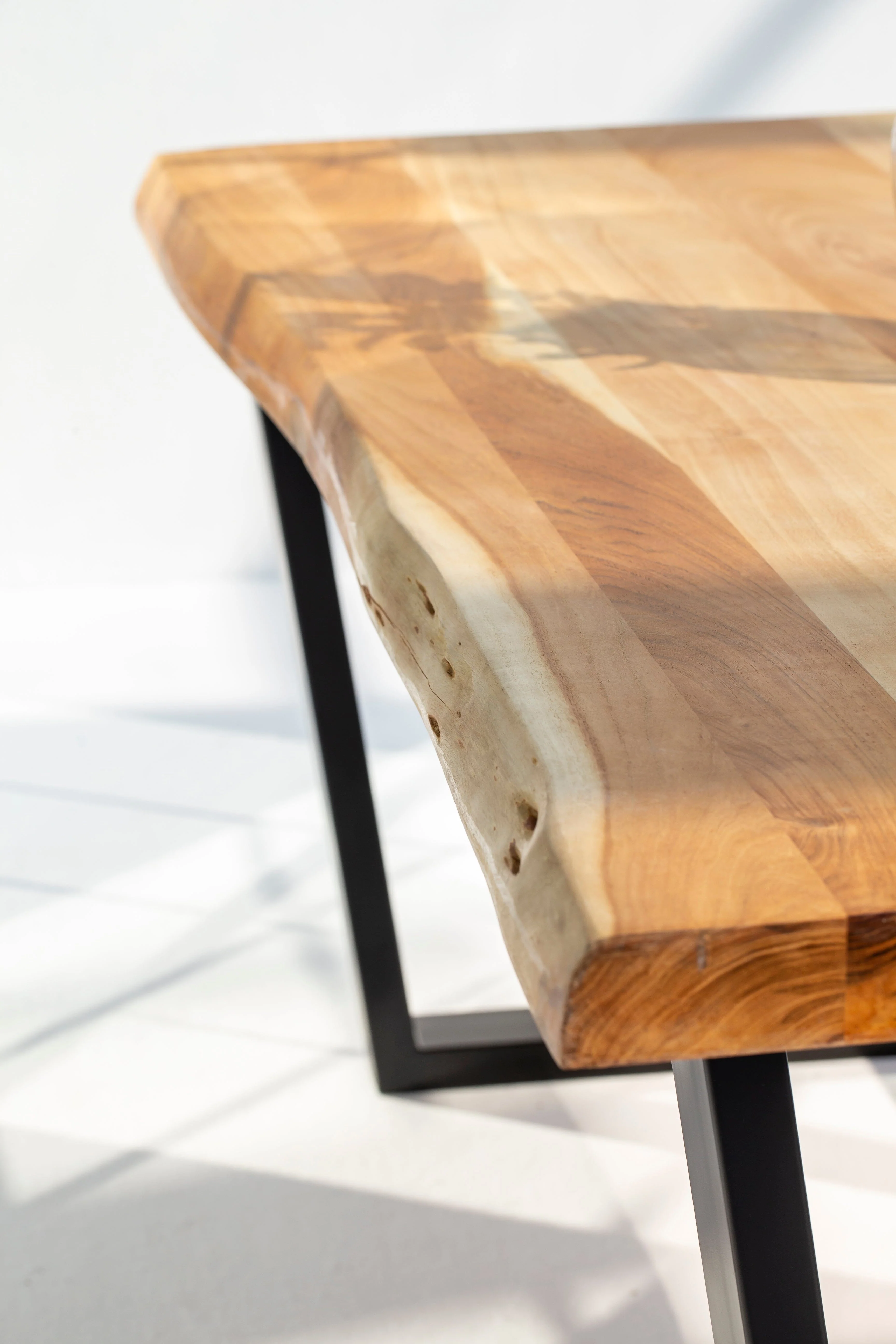 Light Acacia Wood Dining Table