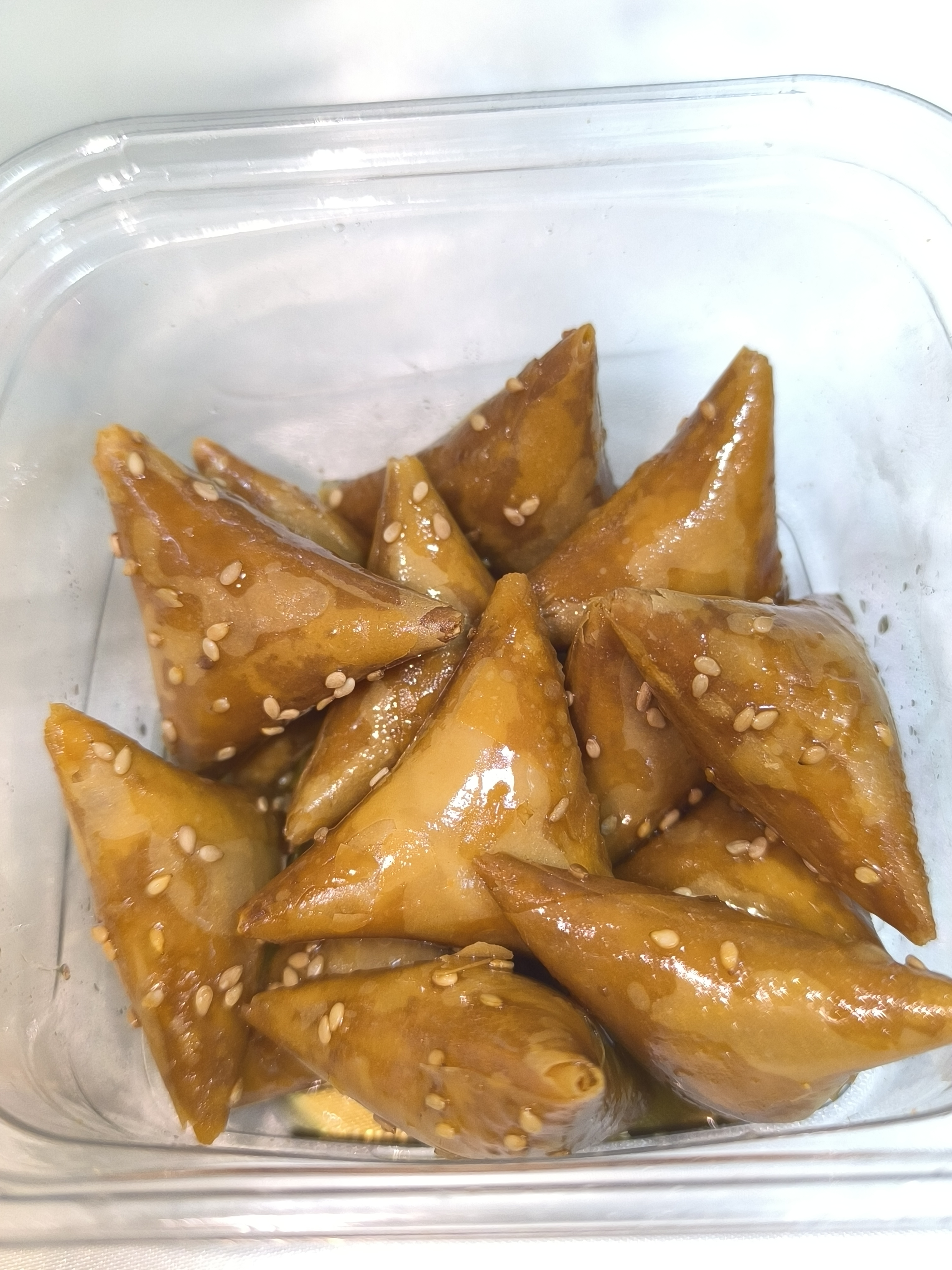 Briouates amandes au four