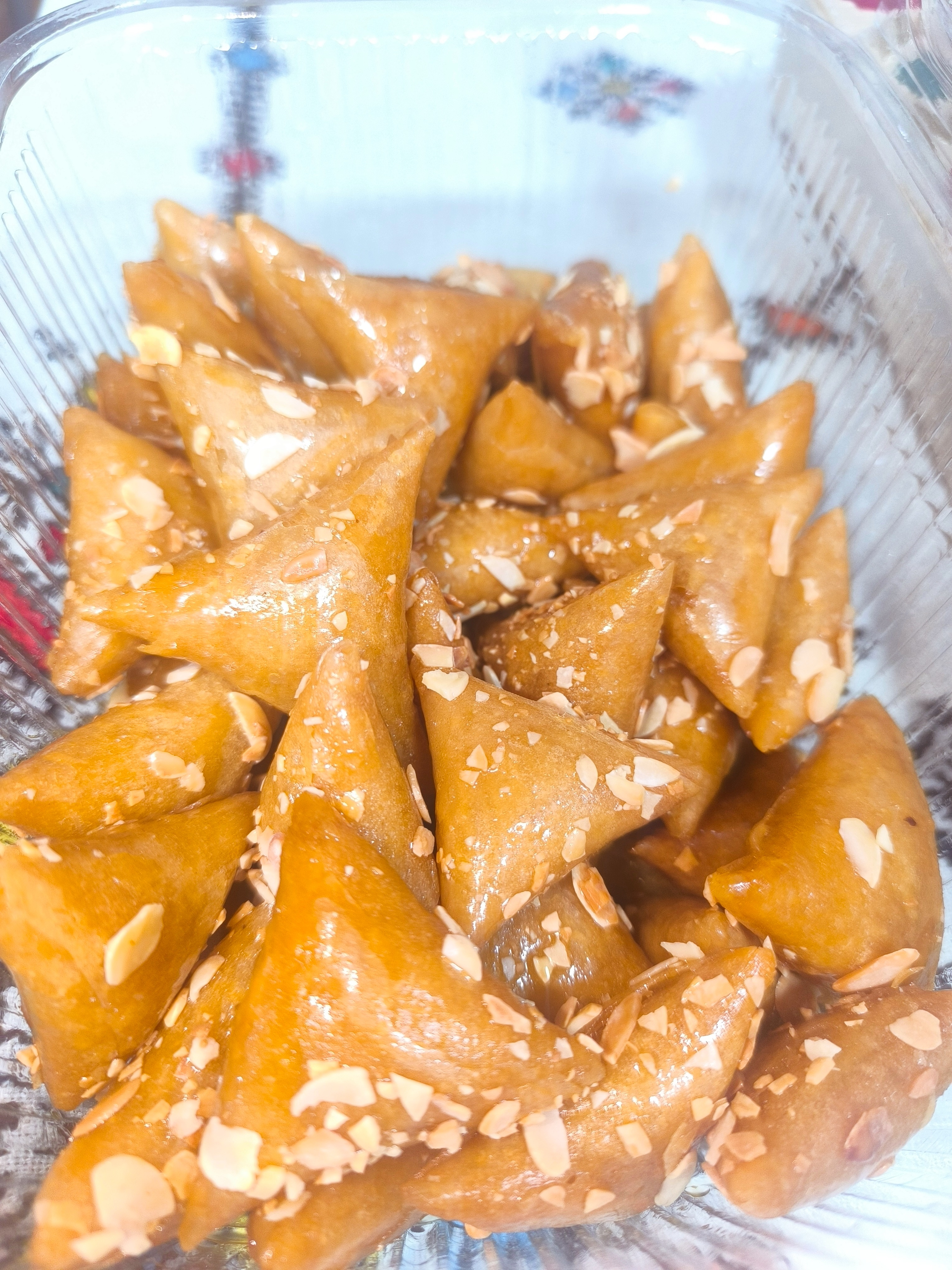 Briouates amandes au four